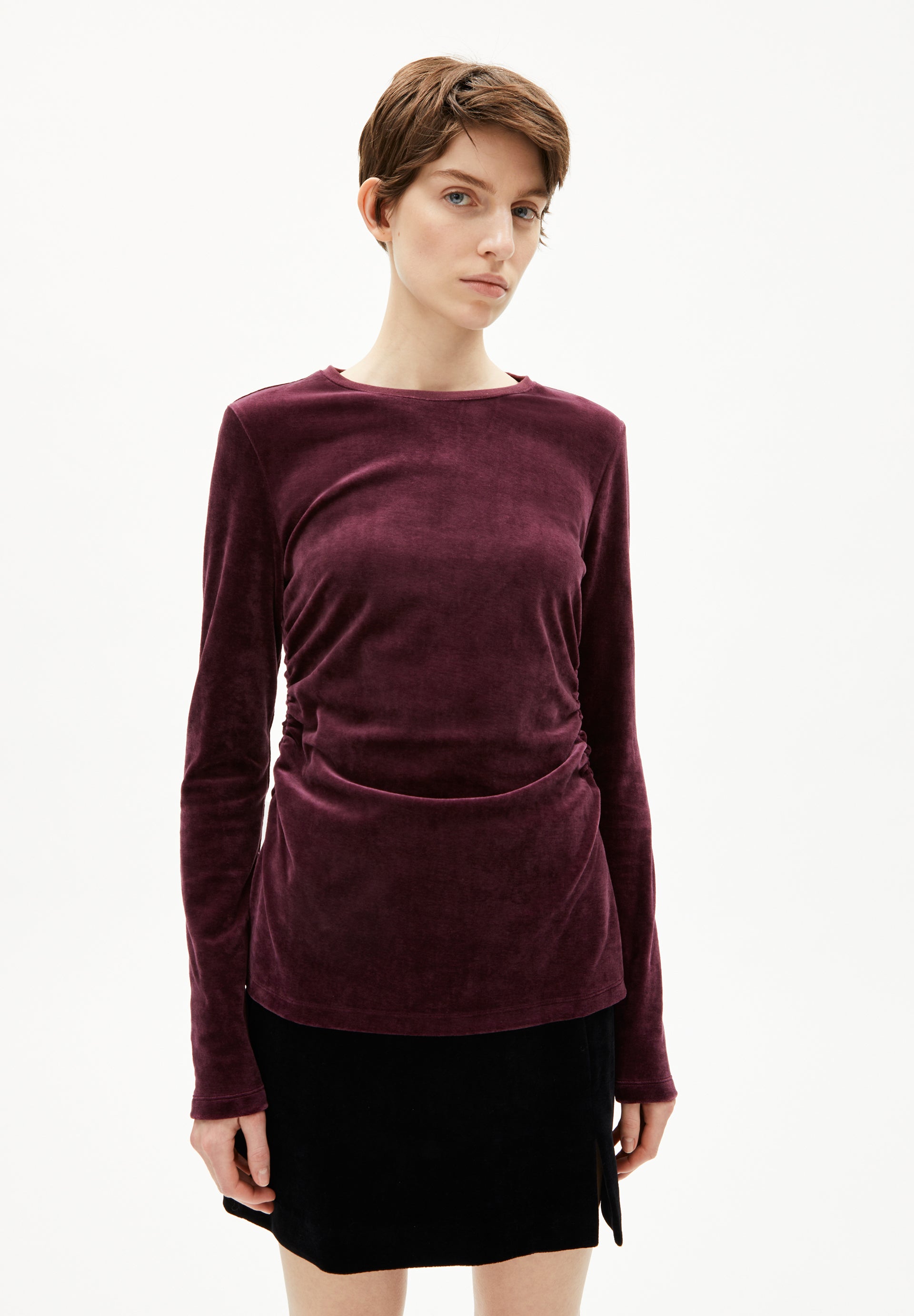 ADAAJA LORA VELVET | Longsleeve aus Bio-Baumwoll Mix - rot (S) Image