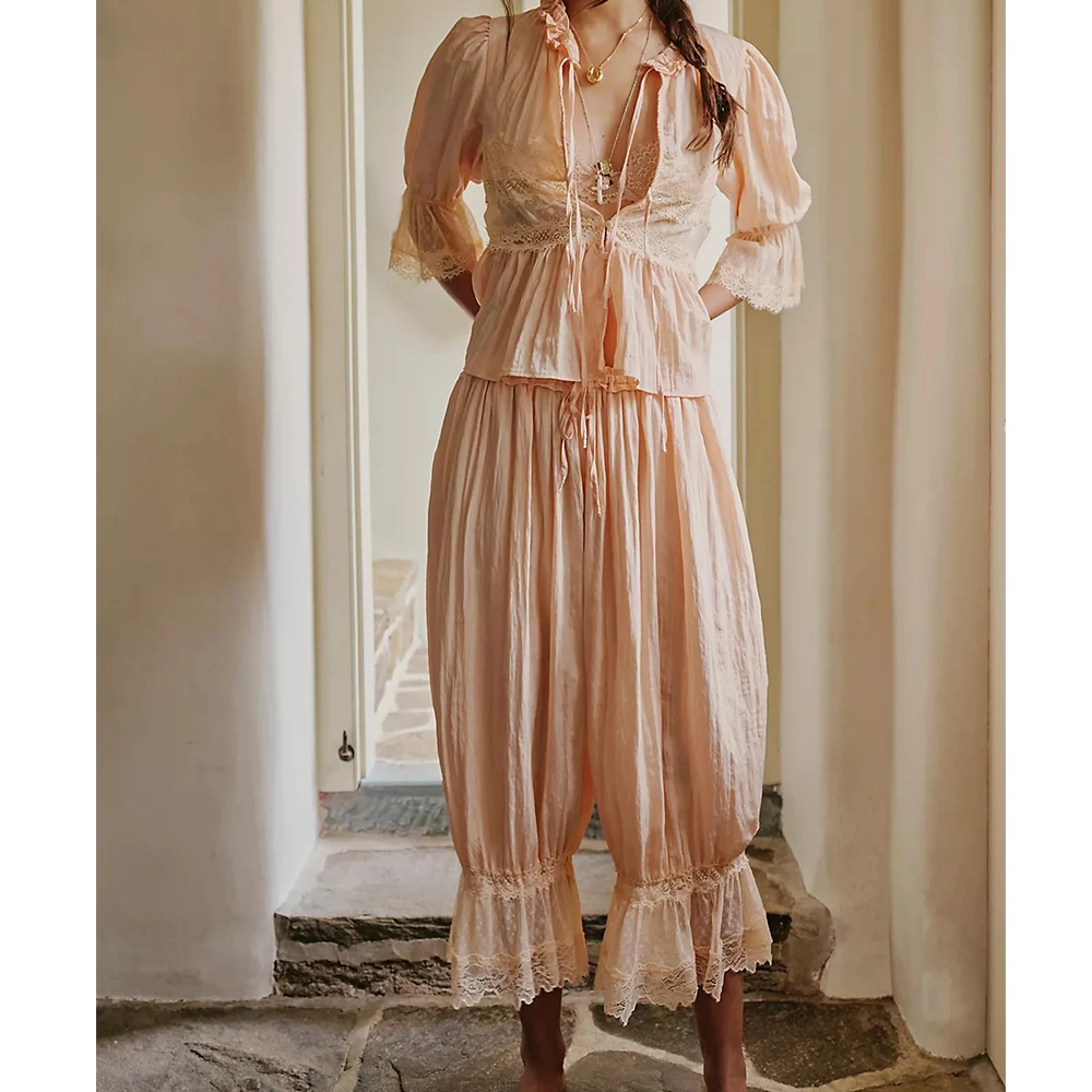 2-teiliges Kleidungsset für Damen, Kawaii-Spitzenbesatz, Y2K-Fee, Fliege vorne, halbe Ärmel, Hemden, Rüschen, ausgestellte Laternenhose, Loungewear Image