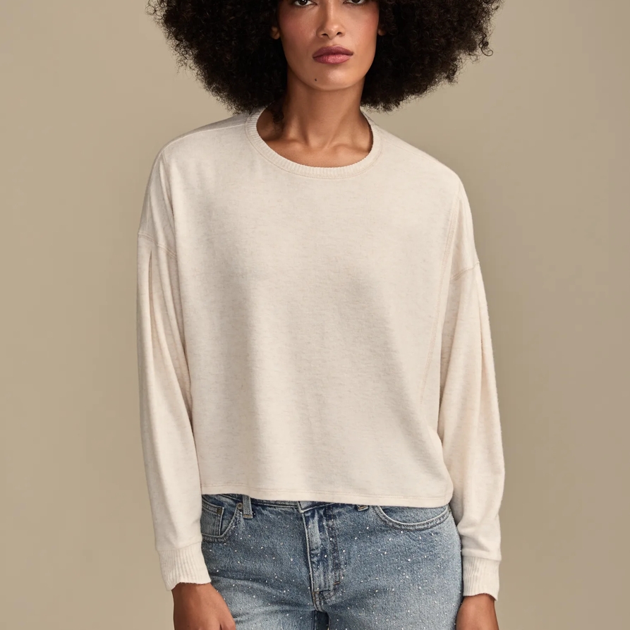 Lucky Brand Cloud Exposed Seam Top - Women's Clothing Tops Tees Shirts in Straw Heather, Size 2XL