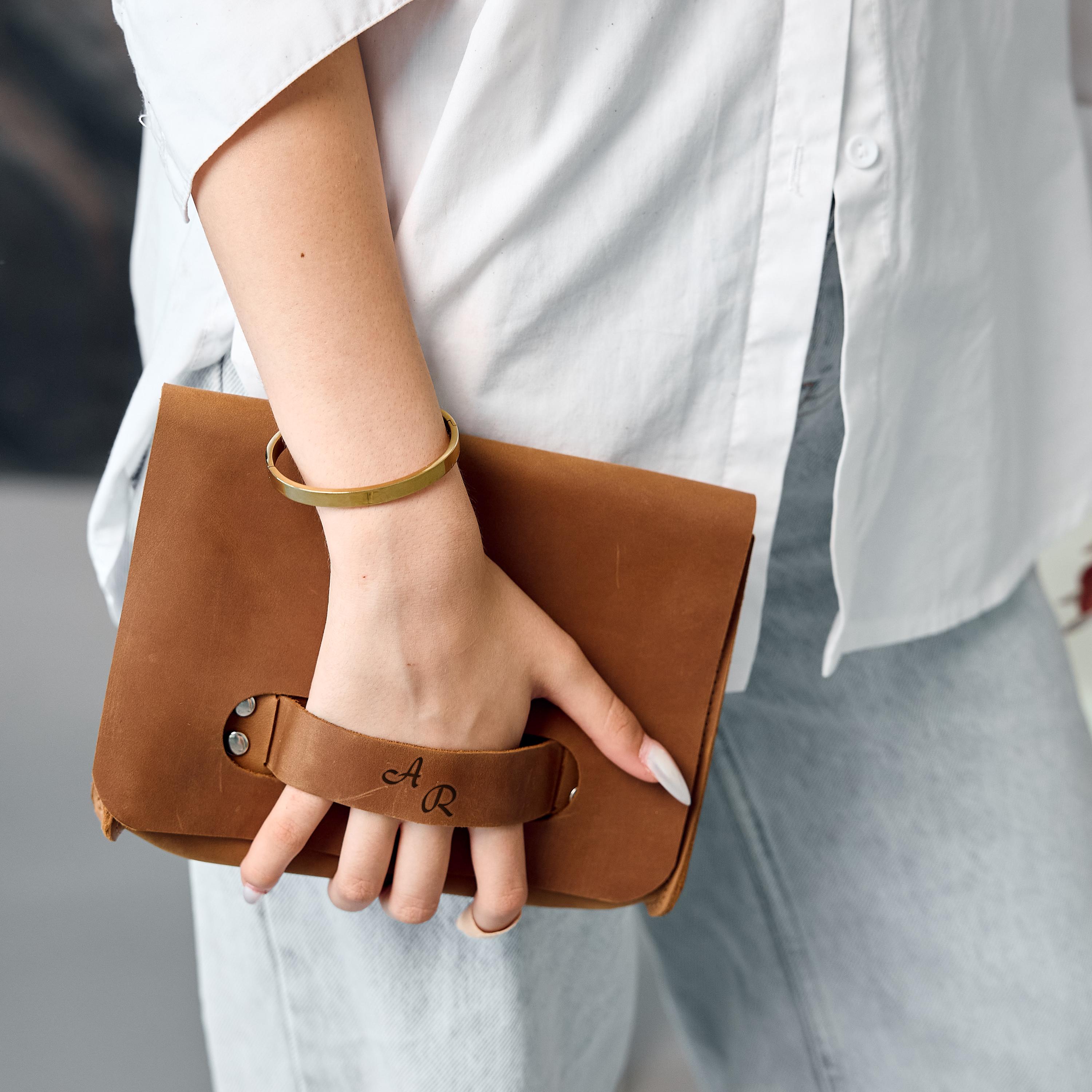 Pochette in pelle da donna, Pochette in pelle, Pochette in pelle marrone, Pochette in vera pelle, Borsa a mano in pelle, Pochette in pelle minimalista