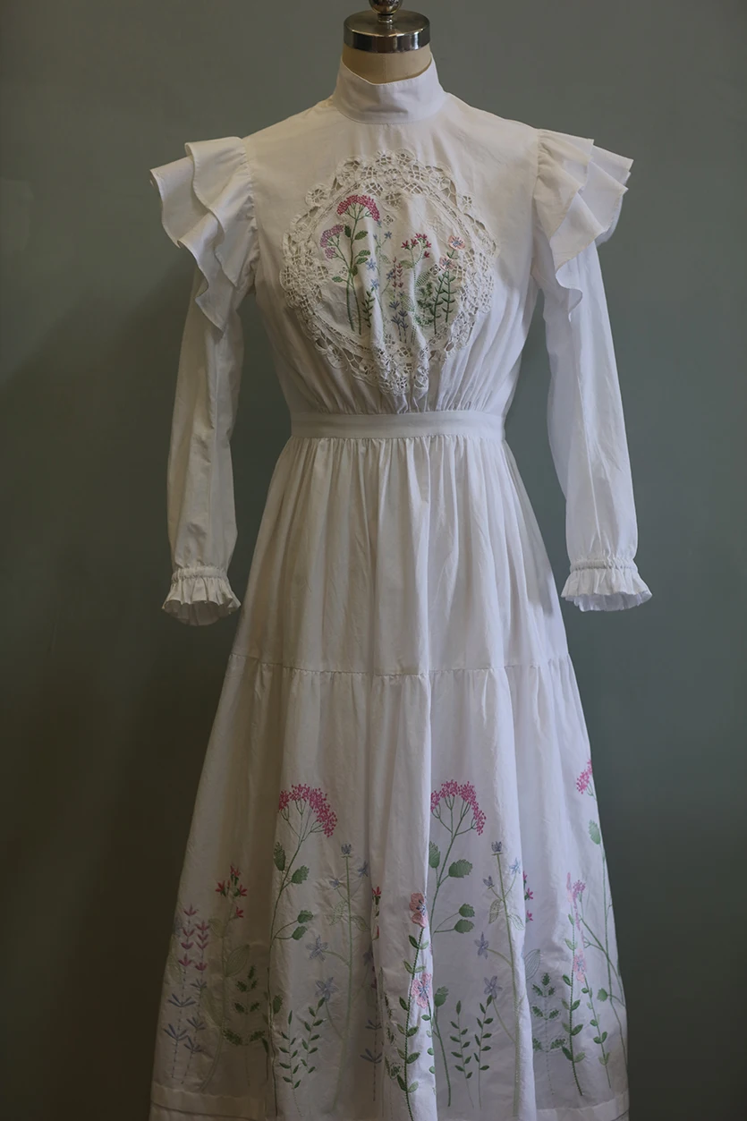 88–96 cm Frühling Herbst weiße lange Kleider für Frauen Vintage elegante schlanke Stehkragen Luxus Stickerei 100 % Baumwolle Victoria Kleider