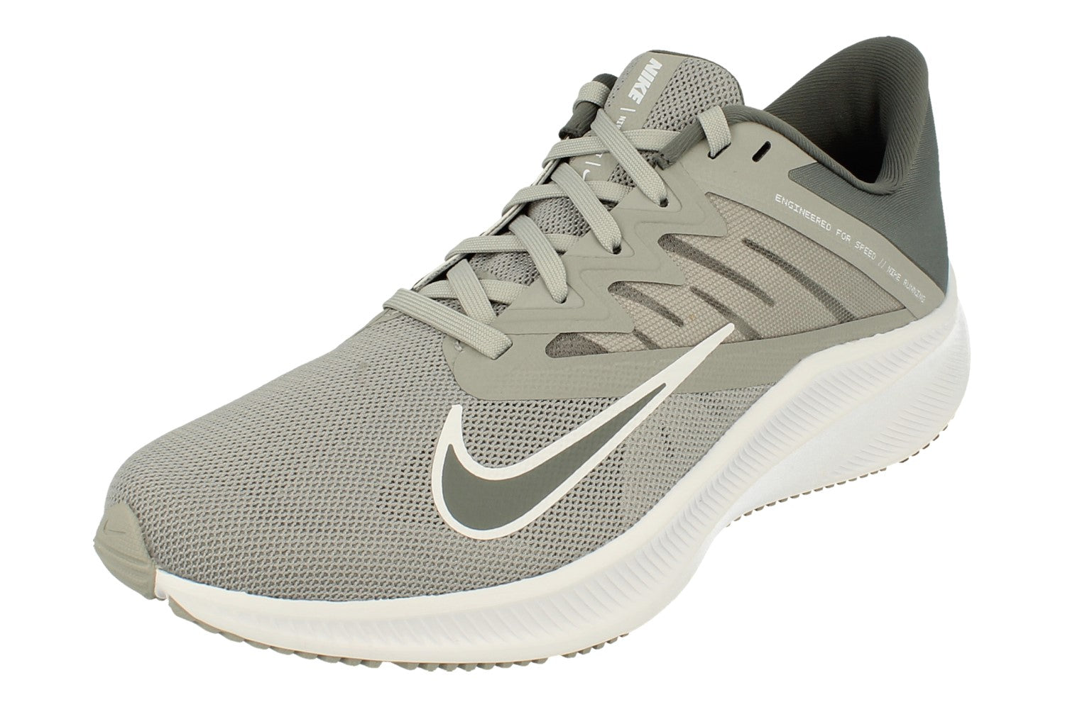 Nike Quest 3 Herren Grau Turnschuhe EU 40,5 / UK 7