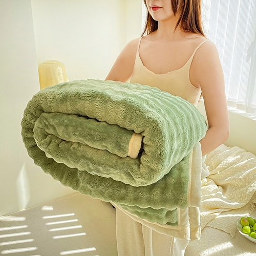 Flauschige Kaninchen-Fleecedecke, Ganzjahres-Überwurfdecke, dicke Plüschdecke aus Milchsamt, weicher, warmer Nickerchenschal fürs Büro, gemütliche Sofadecke Image