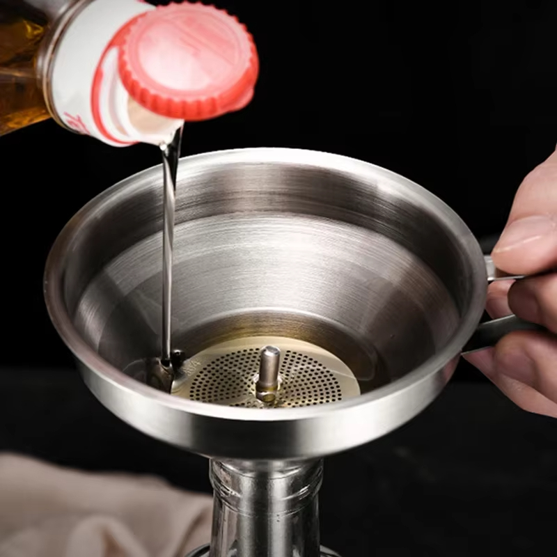 Stainless Steel Funnel Kitchen Oil Funnel, Small Liquid Strainer Funnel, Metal Food Oil Filter For Bottles Stainless Steel Funnel Kitchen Oil Funnel, Small Liquid Strainer Funnel, Metal Food Oil Filter For Bottles