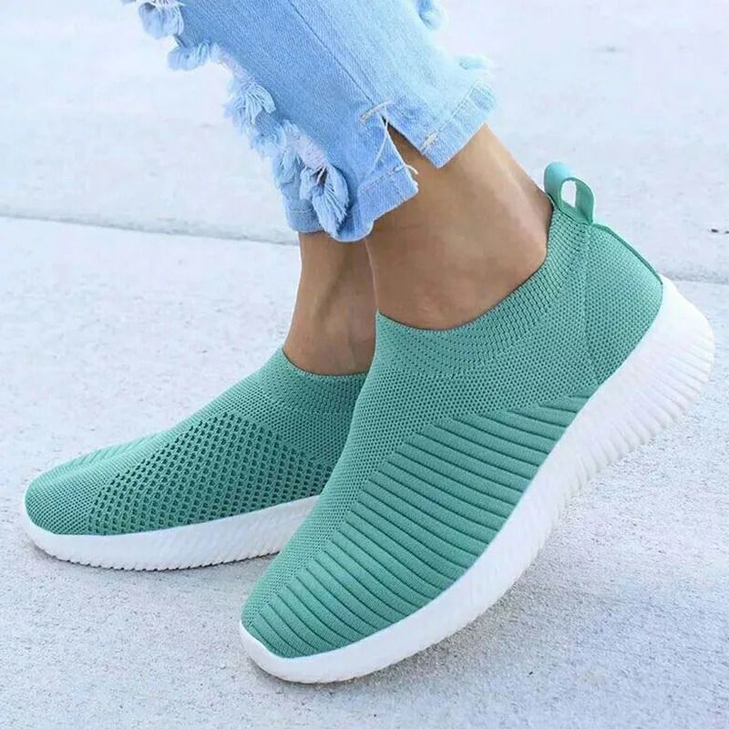 Women Slip On Sneakers Casual Lightweight Walking Shoes 5.5 green
