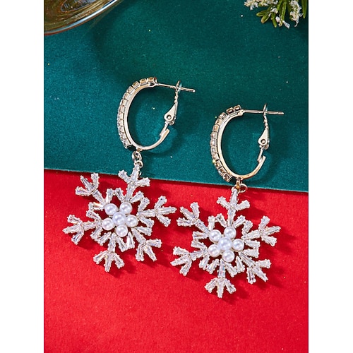 Schneeflockenohrringe für Damen mit Perlen und Strassdetails, eleganter Weihnachtsschmuck für Weihnachtsfeiern und Winterfeste Image