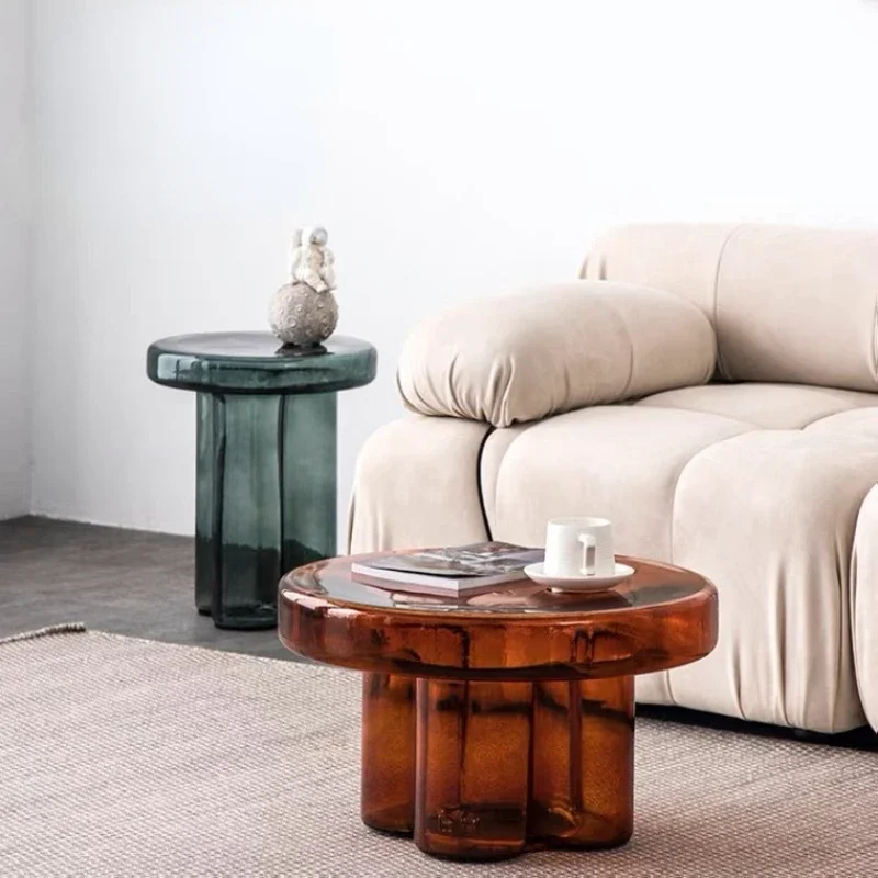 Couchtisch aus Glas, leichtes, luxuriöses, modernes Wohnzimmer, Teetisch in Blütenblattform, Beistelltisch, nordischer, minimalistischer, kreativer Ecktisch Image