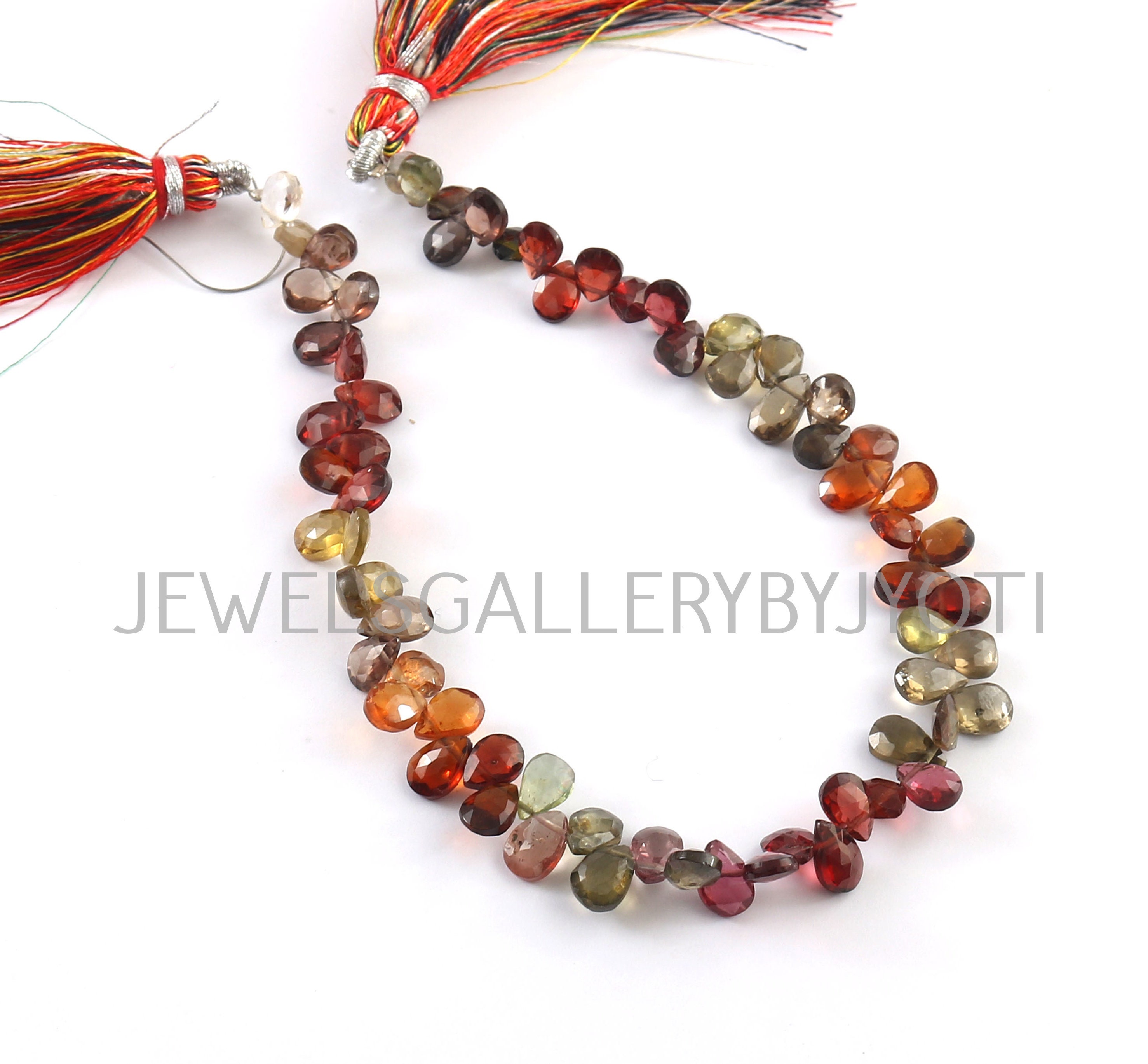 "Pere sfaccettate in zaffiro naturale della tundra da 8\" di grado AAA, briolette di pere in zaffiro, perline a forma di pera in zaffiro (5*7-6*8 mm cir"