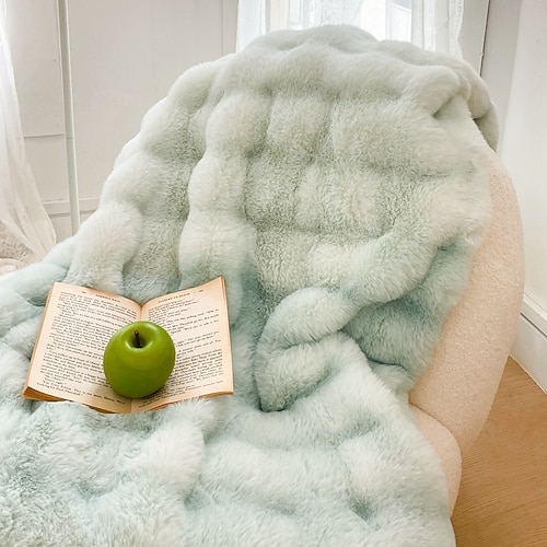 Plüschige Kaninchenfelldecke, weiche, doppellagige Kuscheldecke für Sofa, Bett, Büro oder zum Nickerchen, dicke, warme, flauschige Decke für Herbst- und Winterdekoration Image