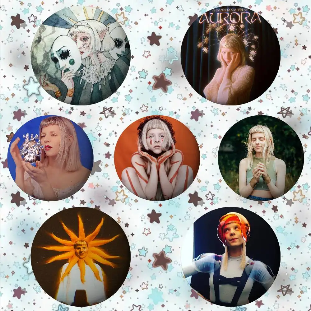 Aurora Aksnes Sänger Abzeichen Weißblech Soft Button Pin Brosche Metall Abzeichen Benutzerdefinierte Schmuck Zubehör Hut Tasche Revers Image