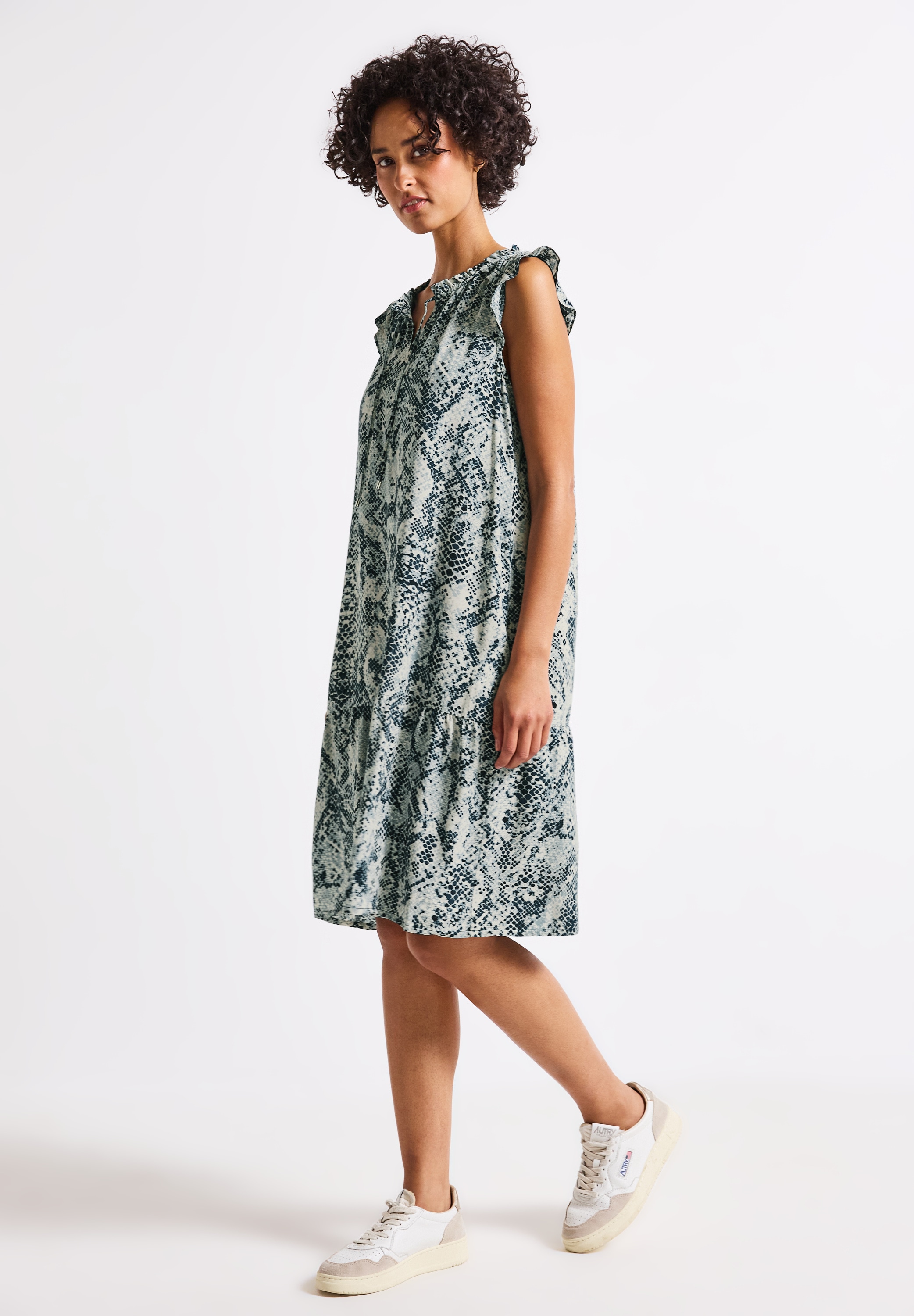 Sommerkleid STREET ONE, Damen, Gr. 42, EURO-Größen, blau (arona blau), Stoff, 100% Viskose, bedruckt, normal knielang, Rundhals, normaler Saum, Kleider Sommerkleid, mit Volant