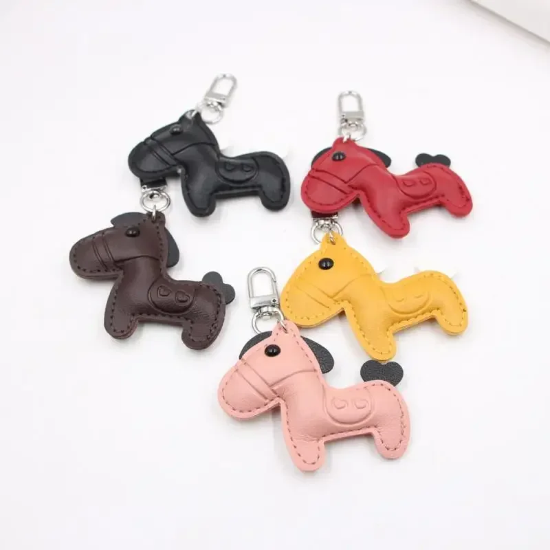 Frauen Männer Cartoon PU Pferd Schlüsselanhänger Auto Schlüsselanhänger Tasche Anhänger Charme Leder Tier Schlüsselanhänger Schwester Bestie Freund Geschenk Image