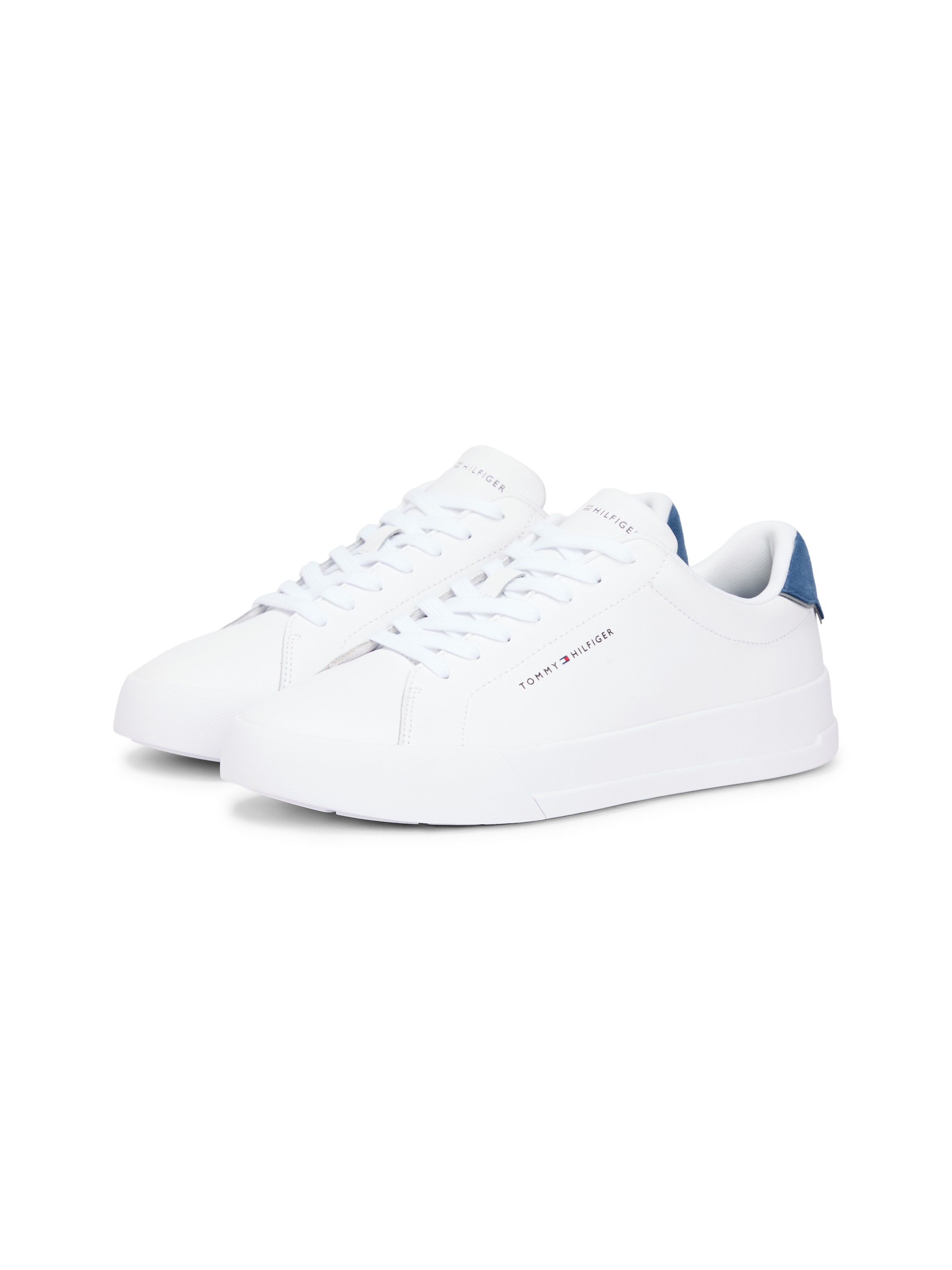 Sneaker TOMMY HILFIGER "TH COURT LTH DETAIL ESS", Herren, Gr. 44, weiß, blau, Leder, Lederimitat, unifarben mit Farbeinsatz, Schuhe Sneaker, Freizeitschuh, Halbschuh, Schnürschuh mit seitlichem Logoschriftzug