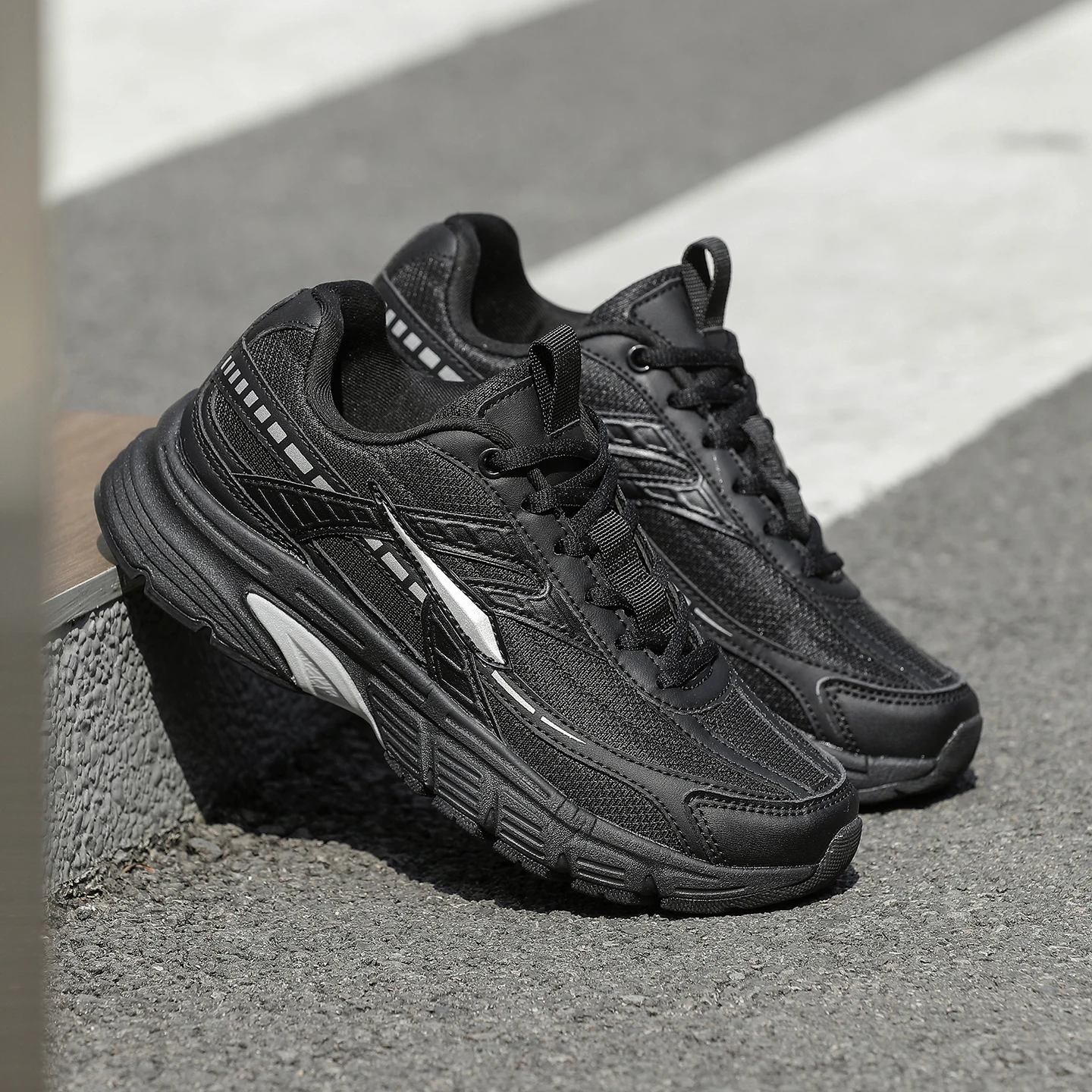 Chaussures hommes baskets hommes chaussures décontractées pour hommes tenis chaussures de luxe formateur course chaussures respirantes mocassins de mode chaussures de course pour hommes