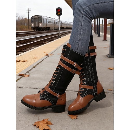 Damen-Schnürstiefel bis zum Knie – braune Kampfstiefel aus Kunstleder mit Schnallenriemen, Vintage-Reitstiefel für Herbst und Winter Image