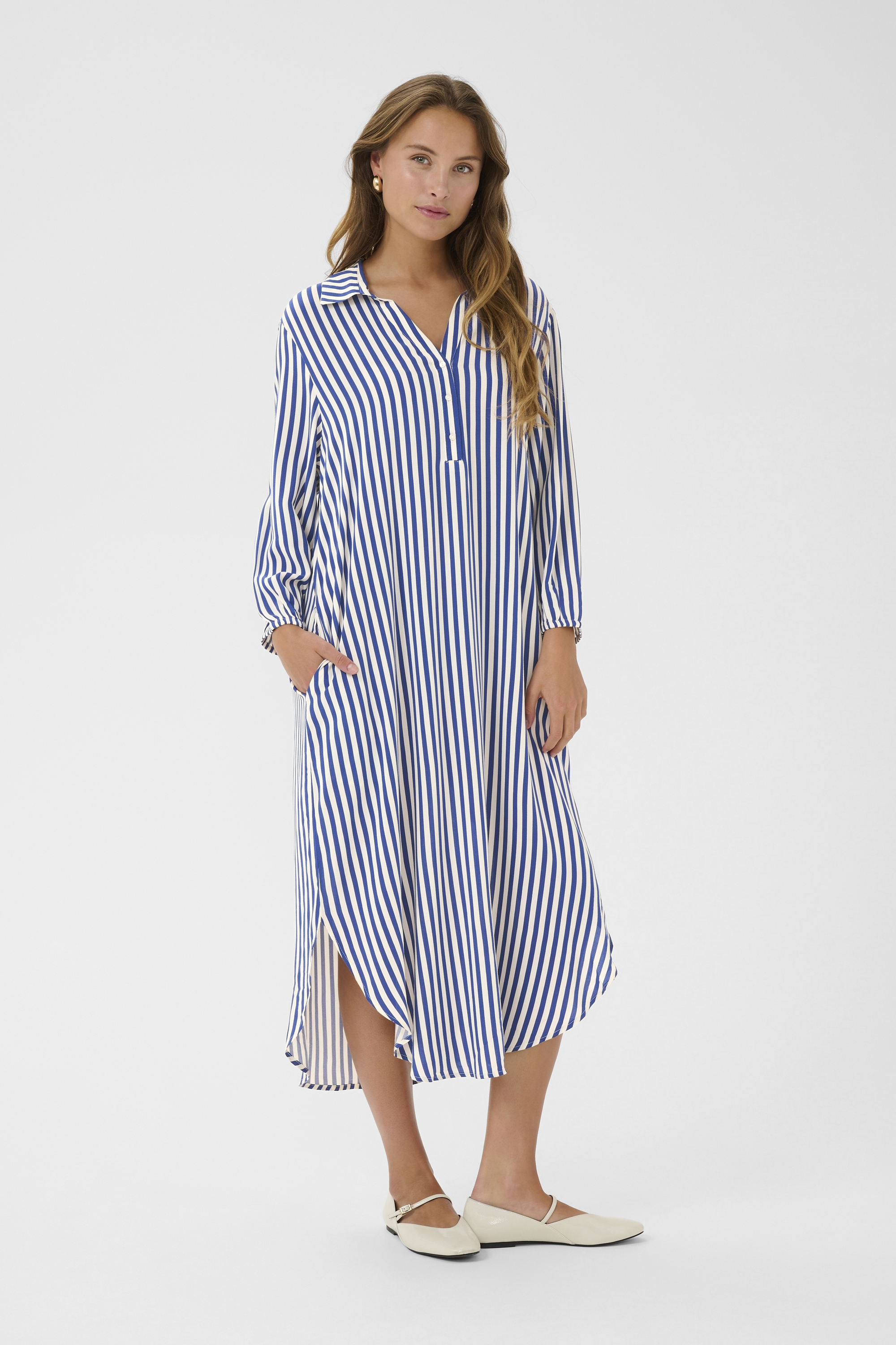 Kleid Loose fit blue white Image