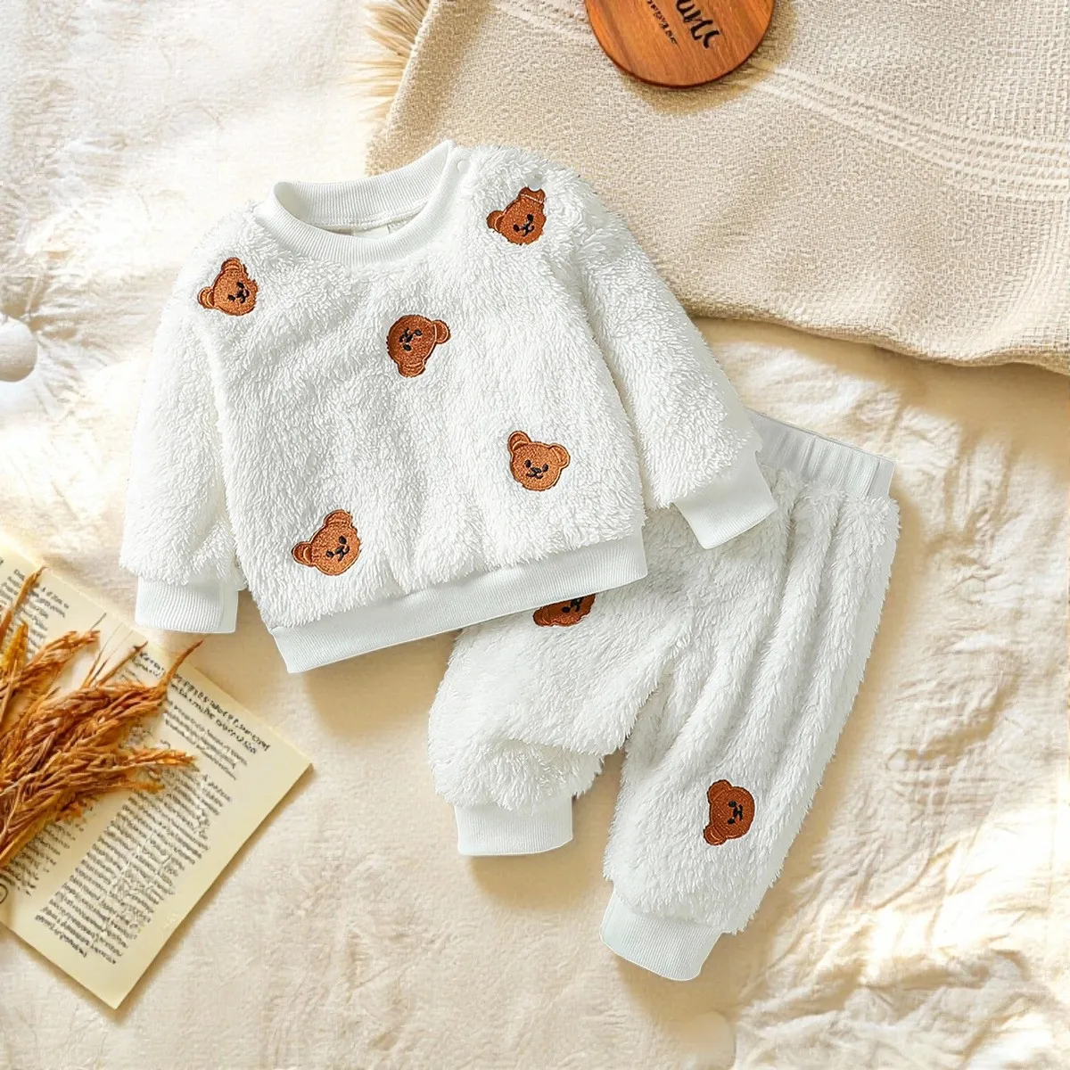 2025 Baby Jungen Mädchen Unisex 2 Stücke Herbst Winter Verdicken Langarm Warme Fleece Niedlichen Bären Cartoon Casual Kleidung Sets Für 1-3Y Image