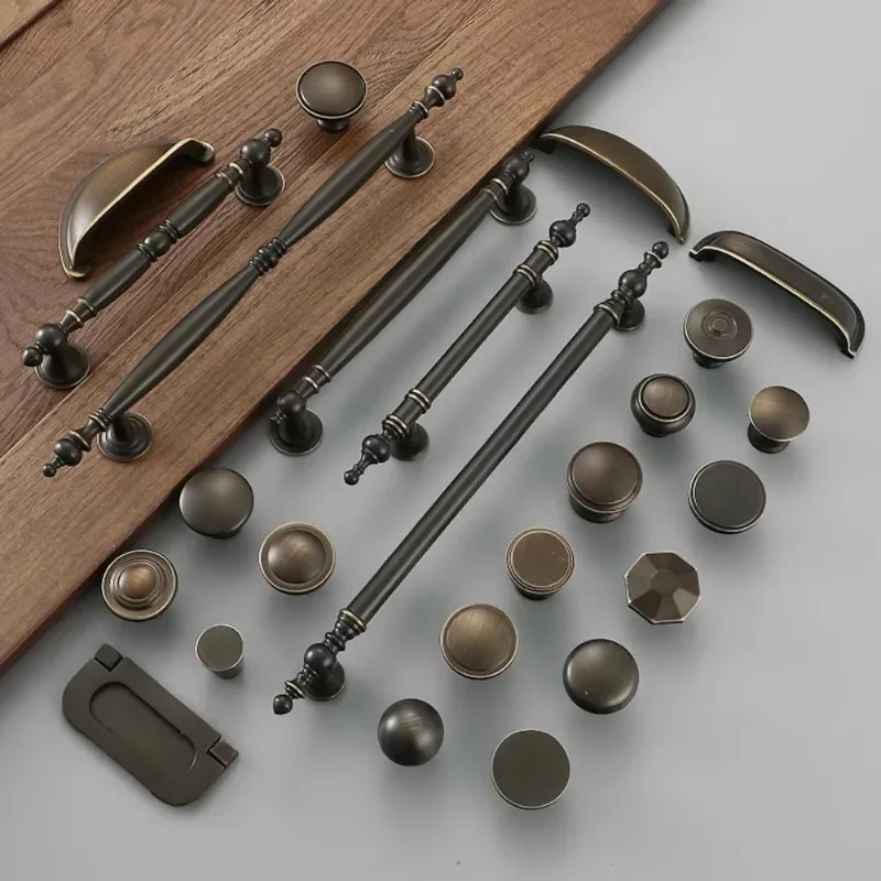 Europäische Vintage Messing Möbelgriffe Kaffeegriffe für Kleiderschrank und Schublade Luxus Küchenschrankgriffe Kommode