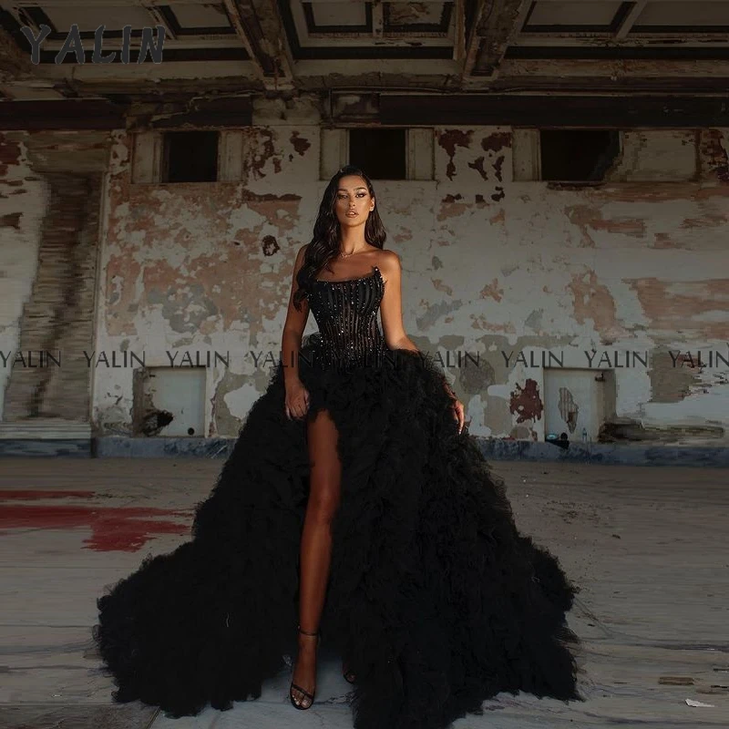 Maßgeschneiderte schwarze sexy Vestido de Festa Schatzkragen Slim Fit ärmelloses Seitenschlitz-Design Damenkleid Haute Couture Image