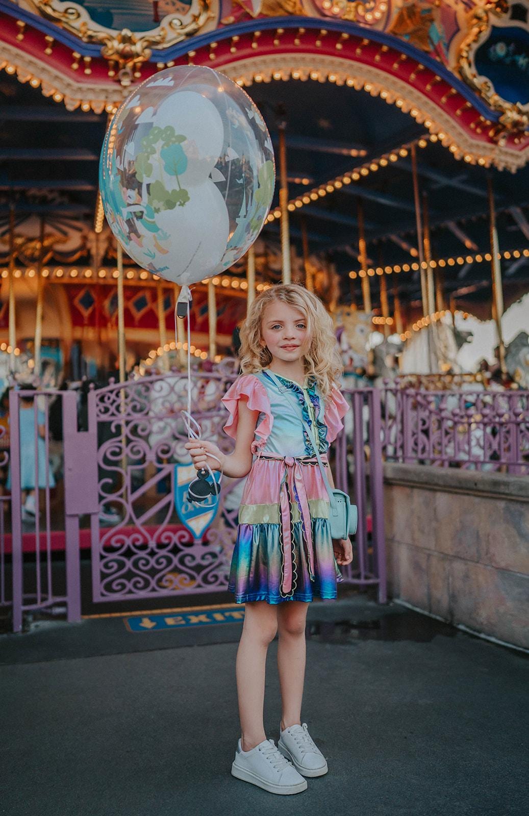 PRONTO PER LA SPEDIZIONE Vestito Twirl arcobaleno metallizzato, vestito per bambine, vestito per bambine, vestito Disney World, vestito da principessa