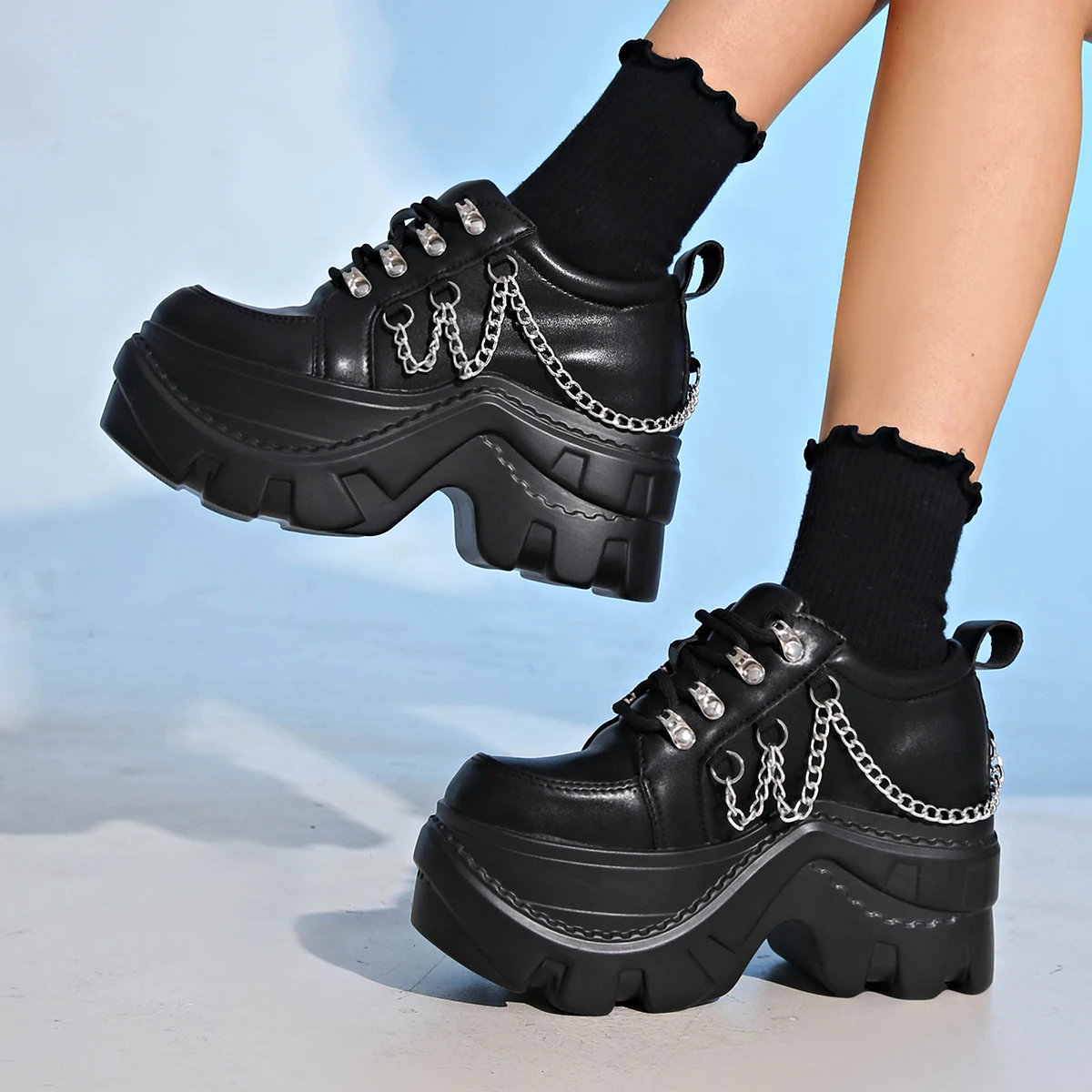 Gothic Punk Chunky Sneakers für Frauen Schwarz Kette Dekor Plattform Sport Schuhe Frau Dicke Sohle Rutschfeste Punk Sneakers Plus Größe