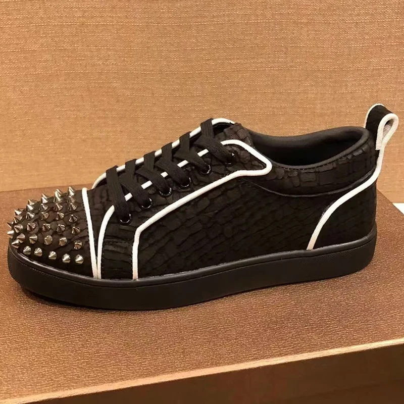 Männer Luxusmode Nieten Schuhe Schnürschuhe Nieten besetzter Schuh Punk Hip Hop Kleid Markendesigner Turnschuhe Original Lederschuhe