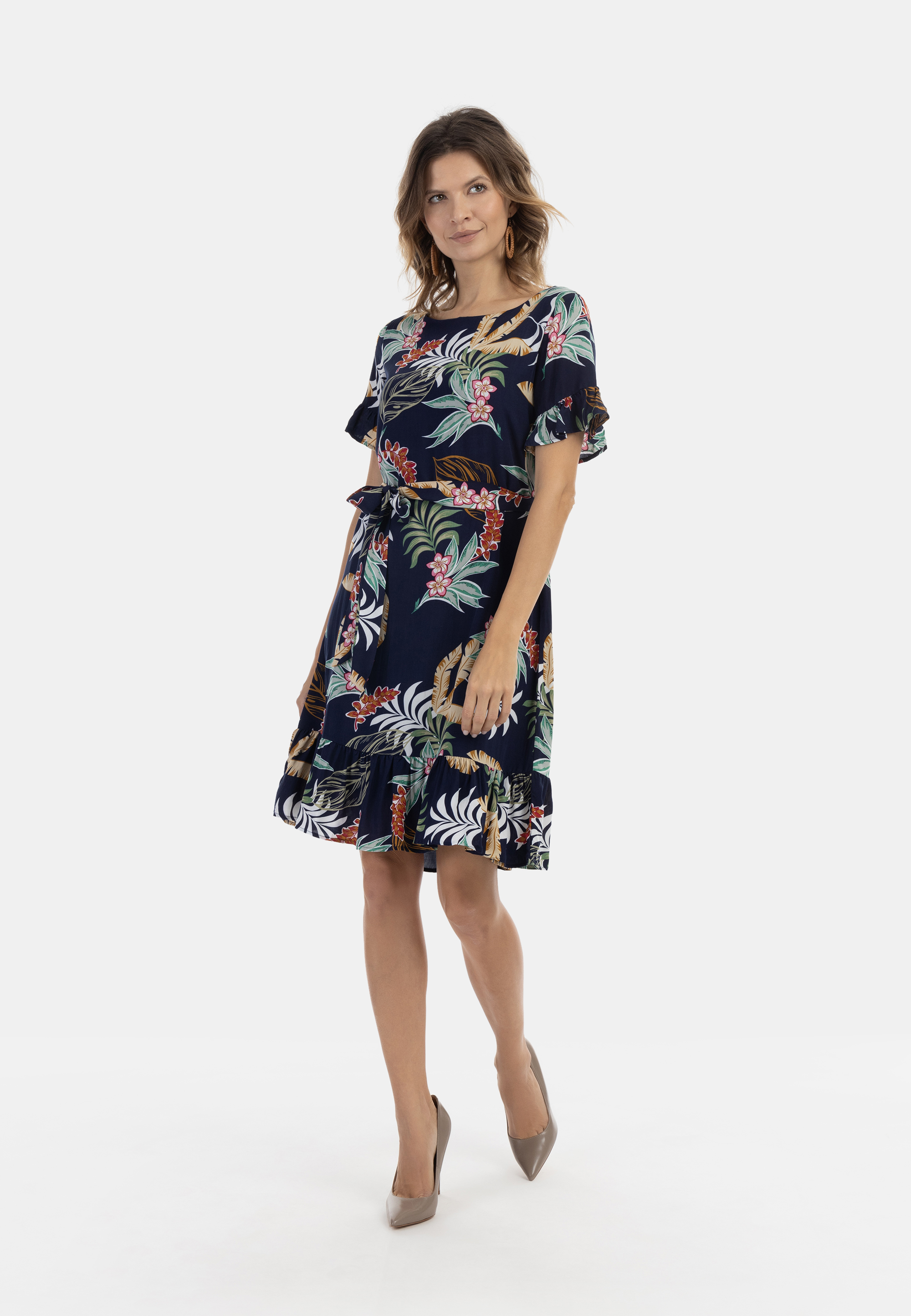 robe usha nowles Image