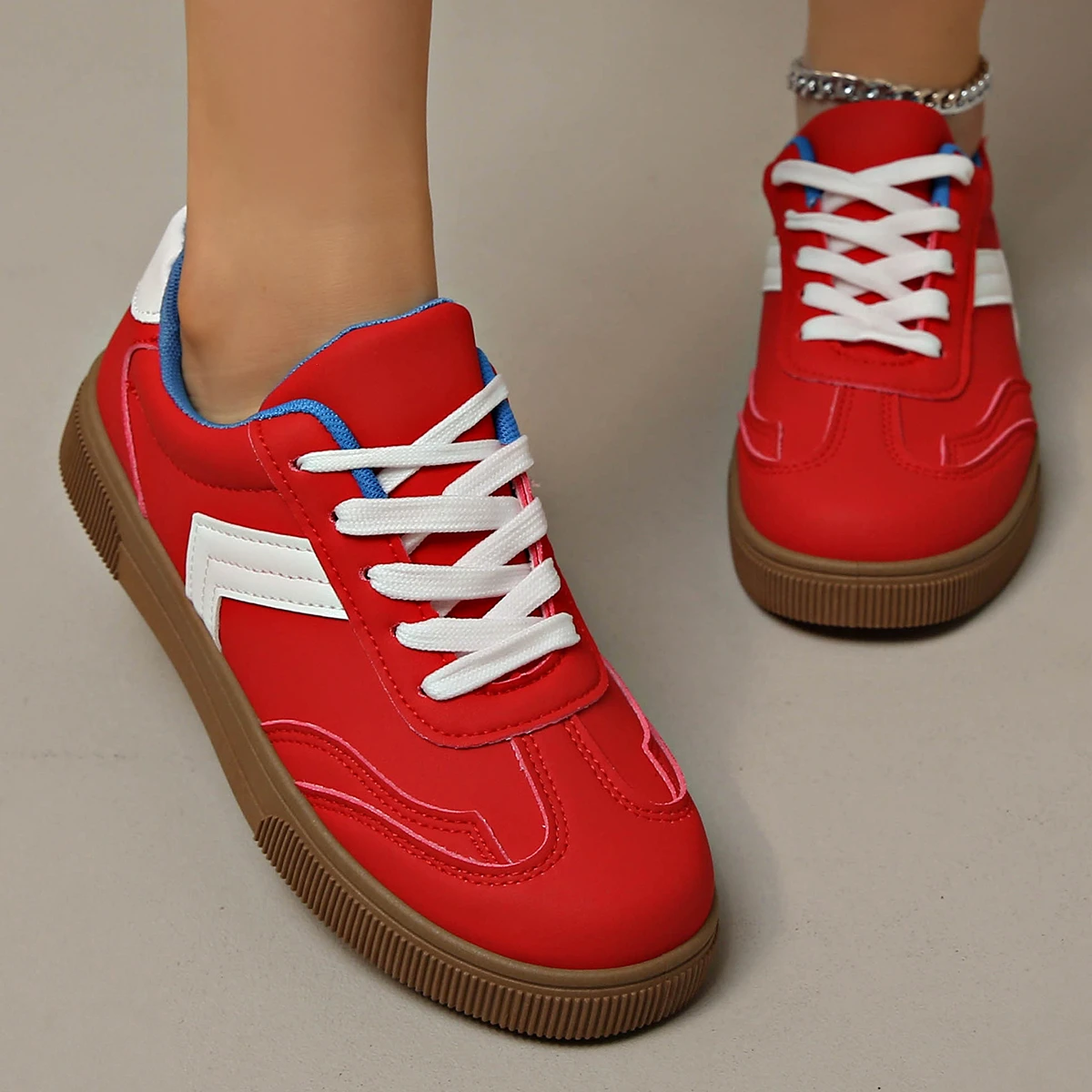 2025, Damen-Wanderschuhe, Skateboard-Schuhe, Damen-Turnschuhe, rote Schnür-Freizeitschuhe, Jogging-Freizeit-Turnschuhe