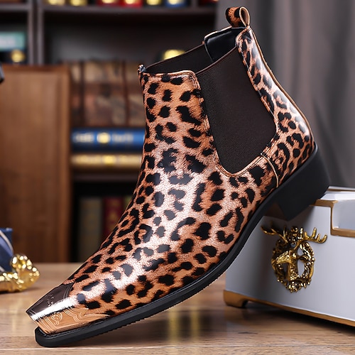 Braune Chelsea Boots für Herren mit Leopardenmuster – trendiges und auffälliges Design, ideal für Freizeitkleidung, Streetstyle und modische Anlässe. Image