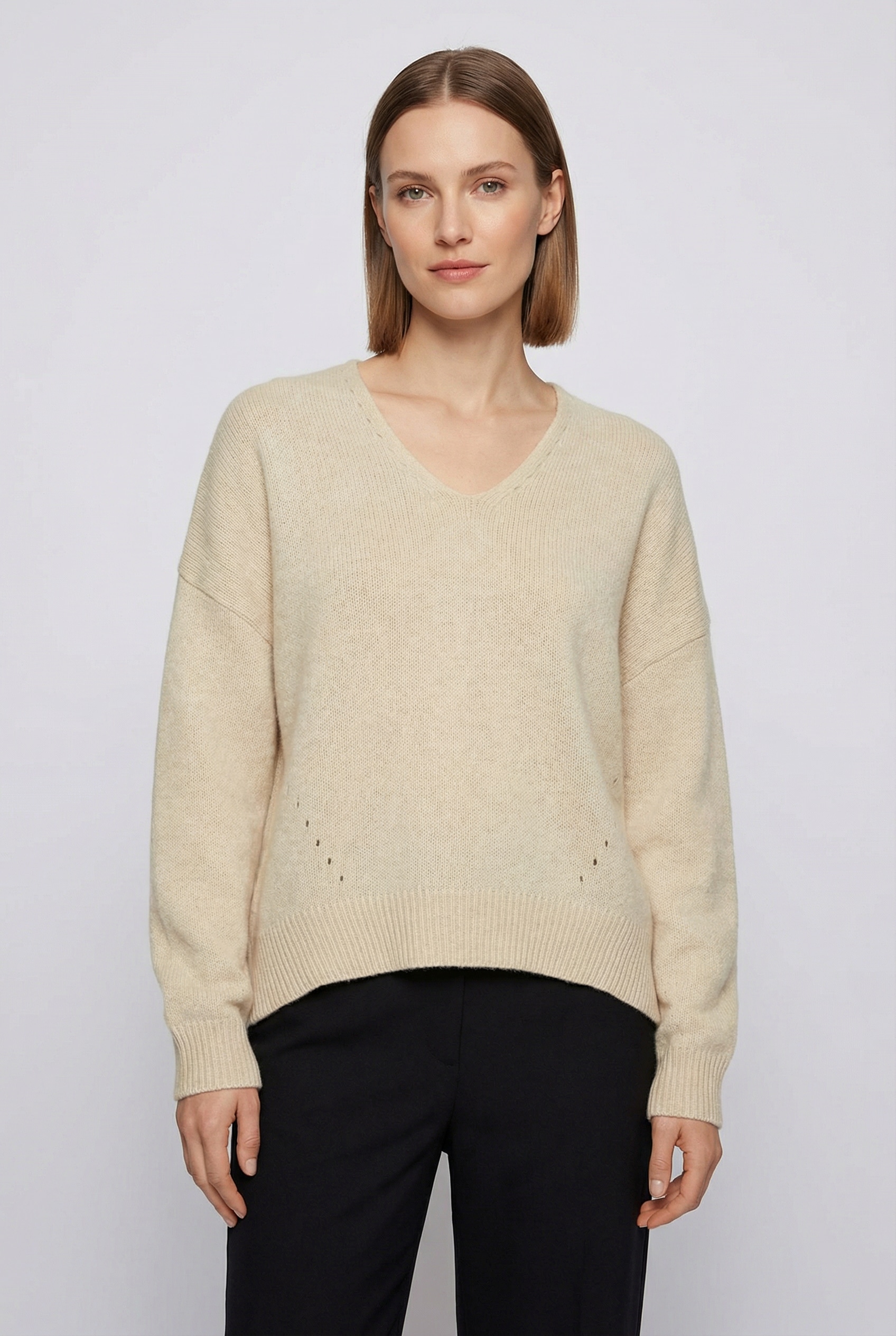 Strickpullover BOSS ORANGE "Fondyssa Premium Damenmode", Damen, Gr. M (38), open beige 284, Strick, Obermaterial: 44% Polyamid, 34% Alpaka, 22% Wolle, bequem normal, V-Ausschnitt, Rippstrickbündchen, Pullover Strickpullover, im Relaxed Fit,...