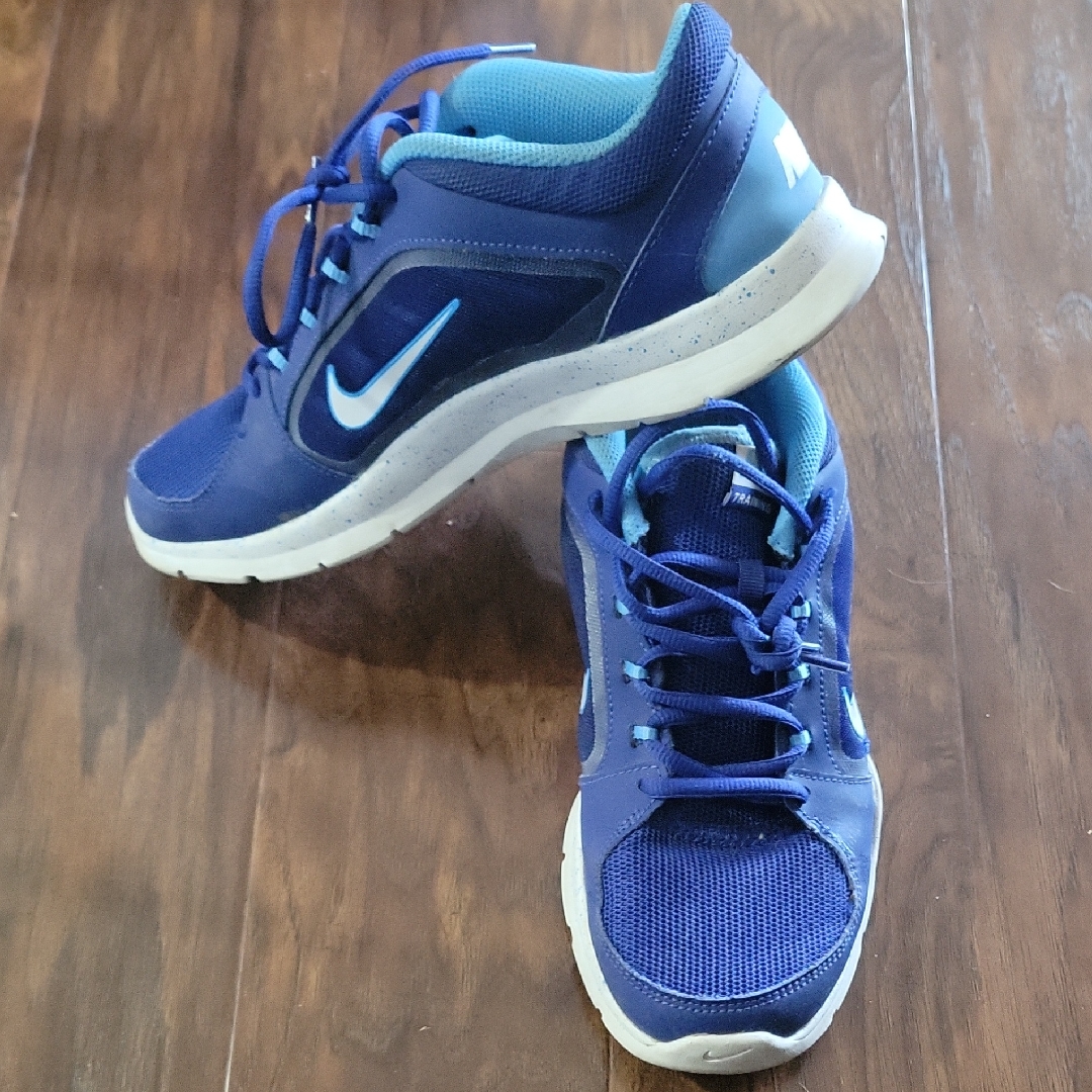 Nike Shoes | Blue Nike Tennis Shoes | Color: Blue/White | Size: 9