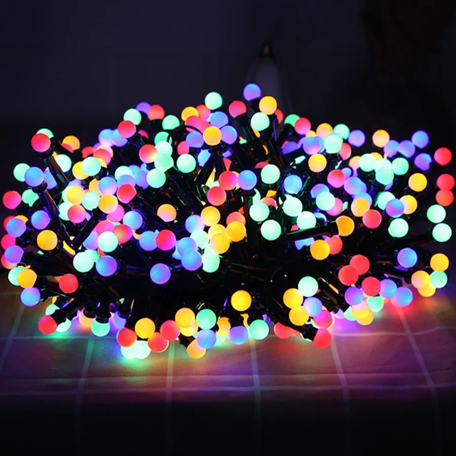 Wasserdichte LED-Lichterkette mit 8 Modi, Weihnachts-Rundkugel-Gartengirlande für Party, Innen- und Außendekoration