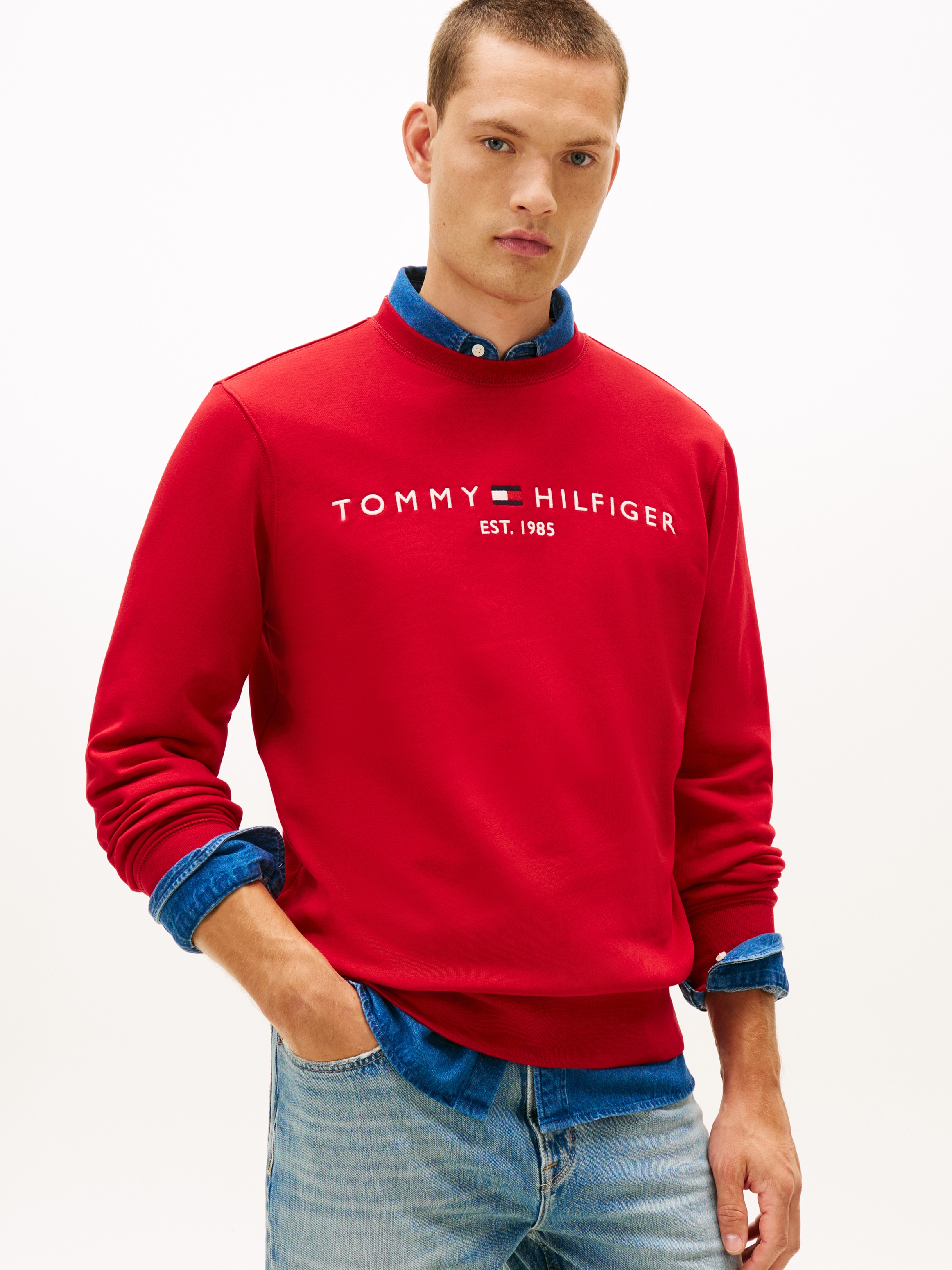 Sweatshirt TOMMY HILFIGER "TOMMY LOGO SWEATSHIRT mit Rundhals und Stickerei", Herren, Gr. L, medium rot, Sweatware, Obermaterial: 70% Baumwolle, 30% Polyester, normal hüftbedeckend, Rundhals, eingesetzt Rippbündchen, Sweatshirts Sweatshirt,...