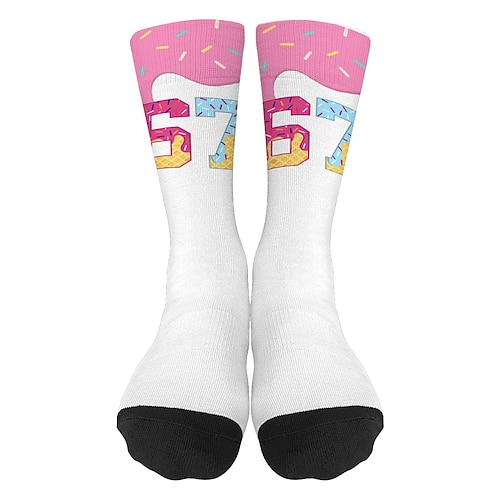 Lustige Socken mit dem 67-Meme, sportliche Crew-Socken, lässige, nahtlose Socken mit Print aus weichem, atmungsaktivem Material, bequemer Alltags-Sportstil zum Gehen, Laufen und fürs Fitnessstudio. Image