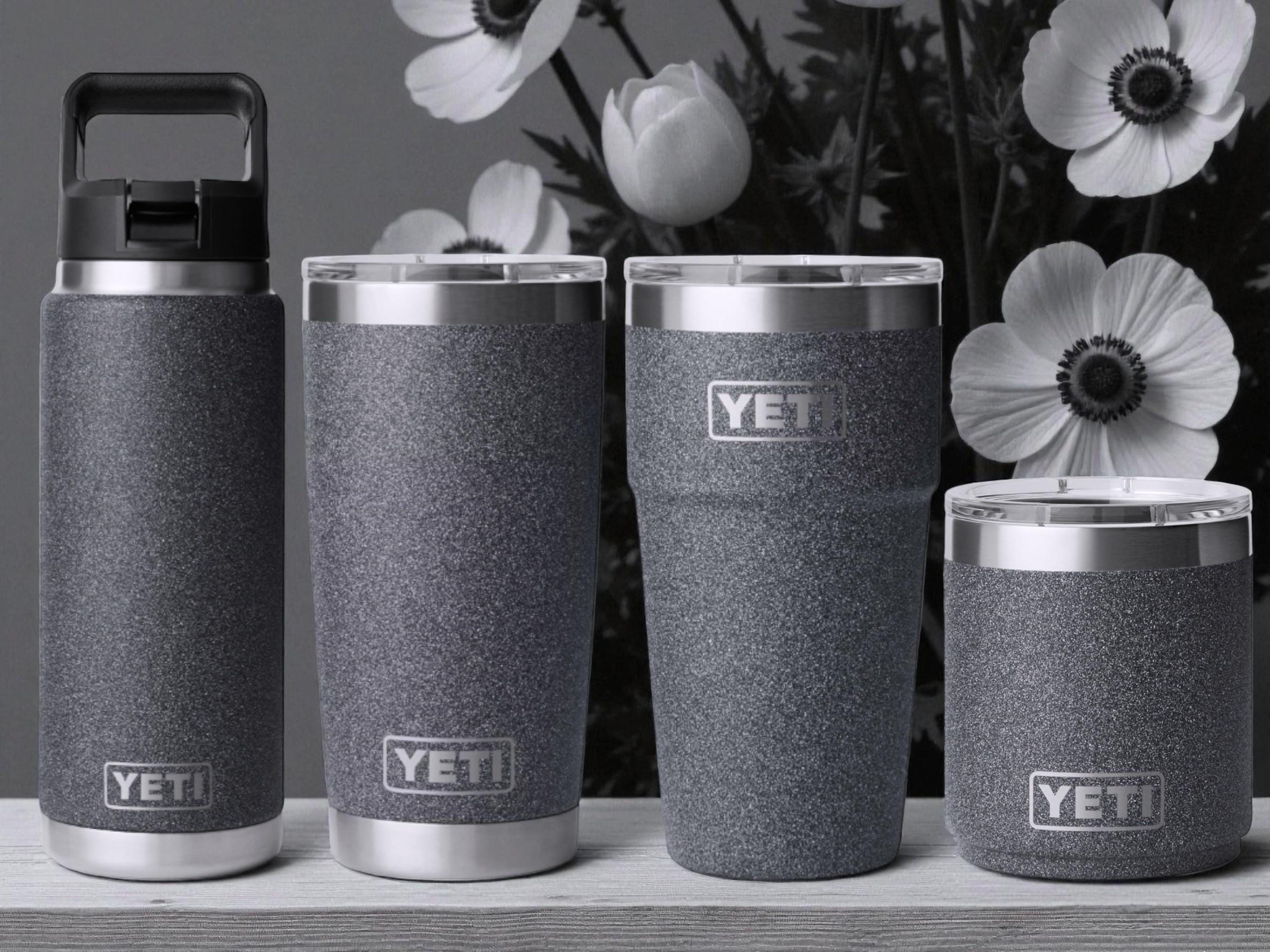 YETI - Pietra Nera - Bicchiere personalizzato inciso al laser da 20 once, bicchiere impilabile da 20 once, bottiglia Rambler da 26 once o bottiglia ba