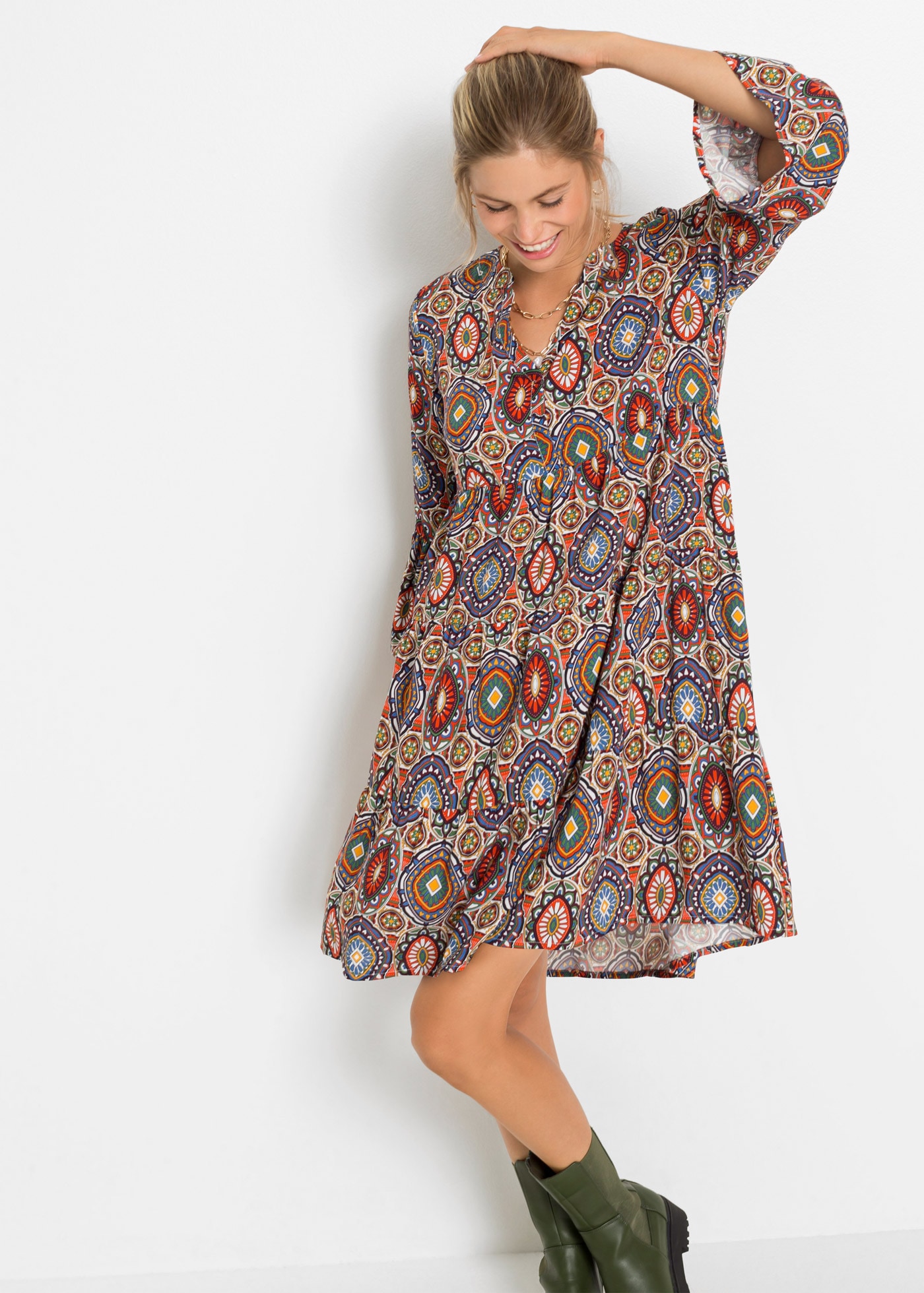 Minikleid BONPRIX "Minikleid aus fließender Viskose", Damen, Gr. 38, N-Gr, orange (orange, blau, grün, rot, weiß bedruckt), Obermaterial: 100% Viskose, A-Linie, Kleider Minikleid, für eleganten Auftritt, aus Viskose, in A-Linie, mit 3/4-Ärmeln