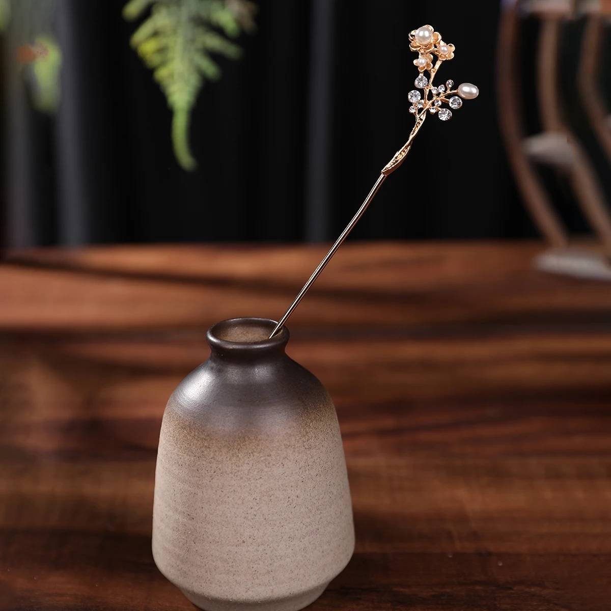 Haarnadel mit Perlen- und Strass-Blumen im antiken Stil, leichtes, luxuriöses Han-Element-Haar-Accessoire mit Metallstruktur, tägliches Hanfu-Accessoire, exquisites Haar-Accessoire für Image