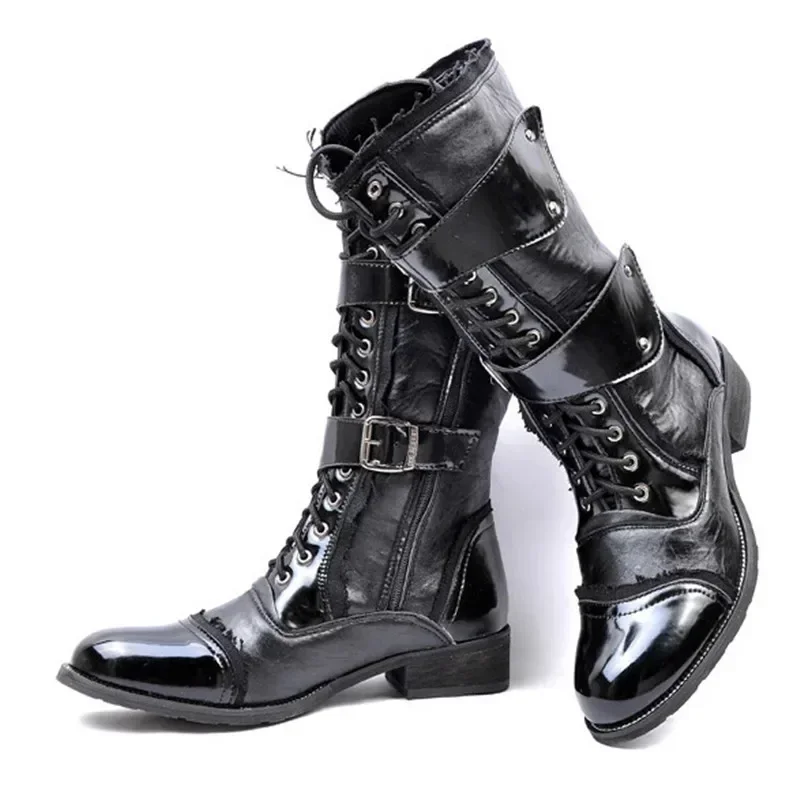 Gothic Punk Cosplay Tanzstiefel für Männer 2025, Herbst Winter, mittleres Bein, Lackleder, warme Motorradstiefel, männliche Schuhe für das Büro