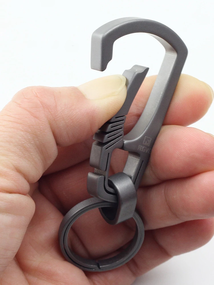 Titan Legierung Schlüsselbund Luxus Auto Schlüssel Kette Hängen Schnalle Leichte Keychain Flasche Opener männer EDC Taille Anhänger Image