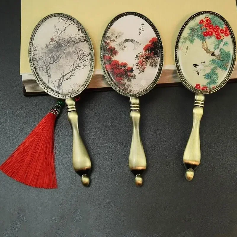 Retro-Hand-Make-up-Spiegel, antiker Blumenmuster-Griff, Make-up-Spiegel mit Geschenkbox, kreativer handgehaltener Vintage-Kosmetikspiegel