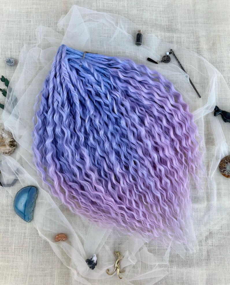 Dreadlock ricci, extension per dreadlock sintetici ondulati viola da 24 pollici, ricci boho all'uncinetto a doppia estremità, dreadlock finti ombre li