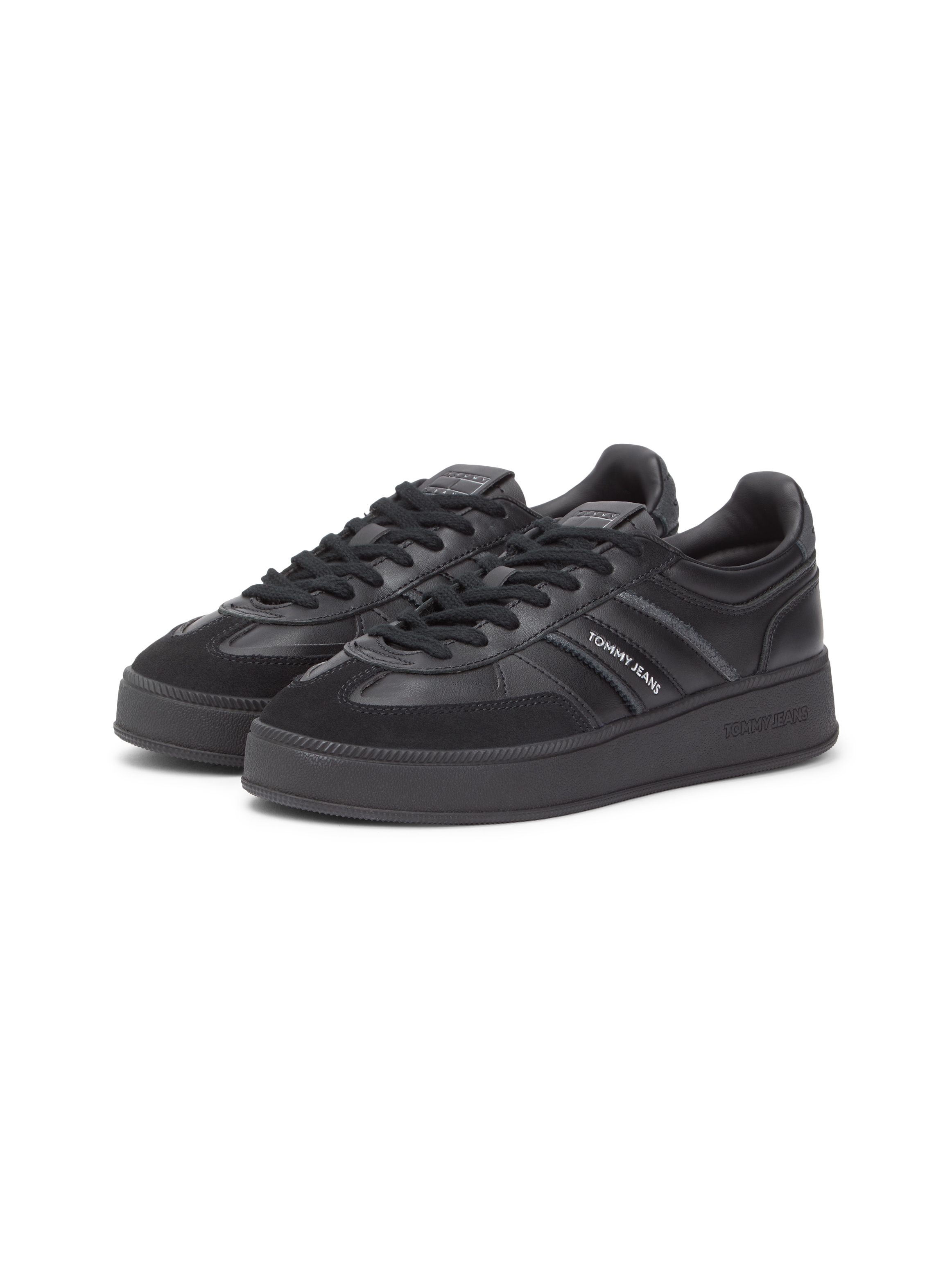 Plateausneaker TOMMY JEANS "THE GREENWICH EDGE FLATFORM", Damen, Gr. 42, schwarz, silberfarben, Leder, Lederimitat, Veloursleder, Schuhe Plateausneaker, Freizeitschuh, Halbschuh, Schnürschuh mit Logoschriftzug