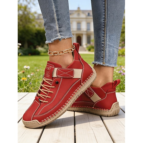 Rote Damen-Sneaker – bequeme Schnürschuhe mit Ziernähten und kontrastierenden Akzenten, ideal für Spaziergänge, Besorgungen im Freien, Brunch und ungezwungene Treffen.