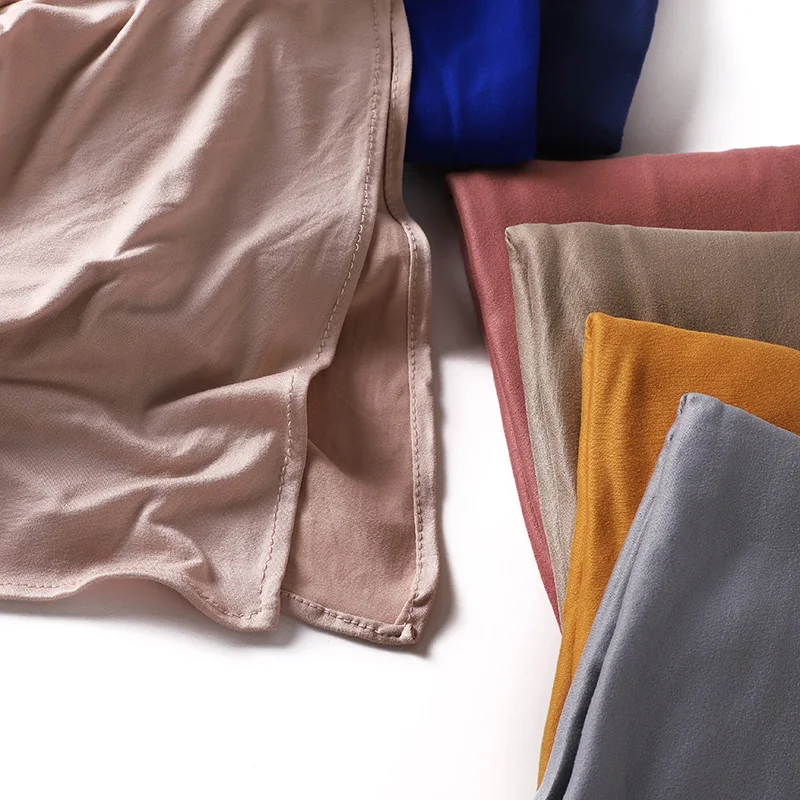 Muslimischer Hijab-Schal aus schlichter Baumwolljersey, einfarbig, mit guter Stich, dehnbar, weich, Turban-Kopfwickel, Schal, Foulard Femme Image