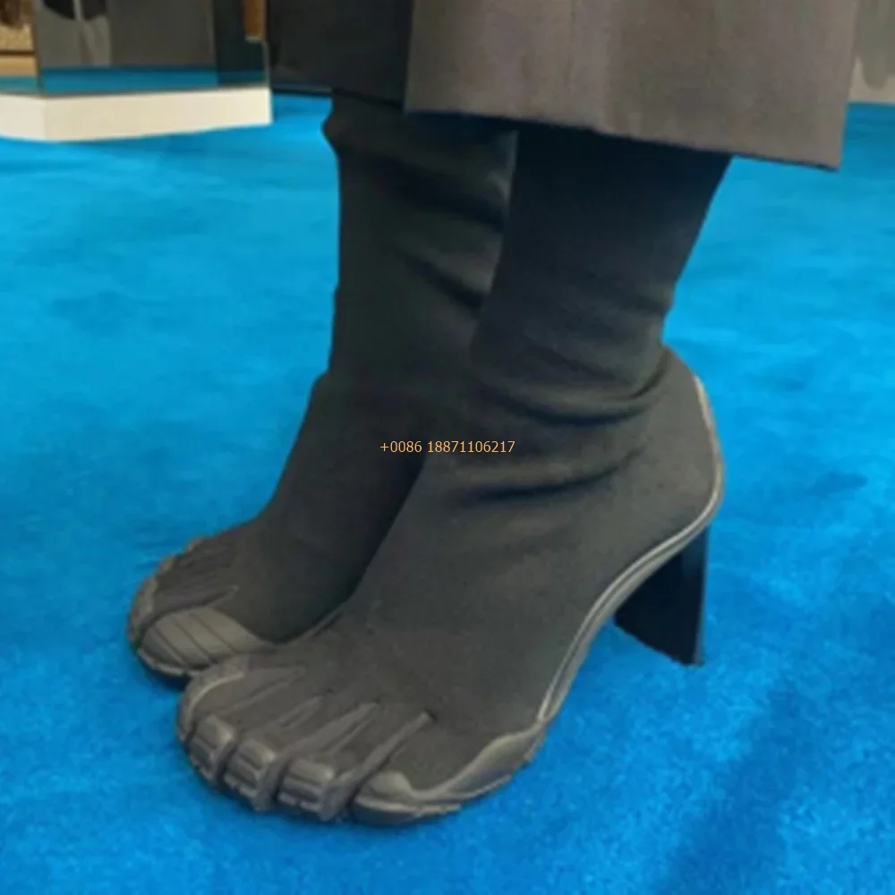 Damenstiefel mit geteilter Zehenpartie und quadratischer Zehenpartie, quadratischer Absatz, moderner seitlicher Reißverschluss, gemischte Farben, mittlere Wadenmode, sexy Damenschuhe, 2025, Neuheiten