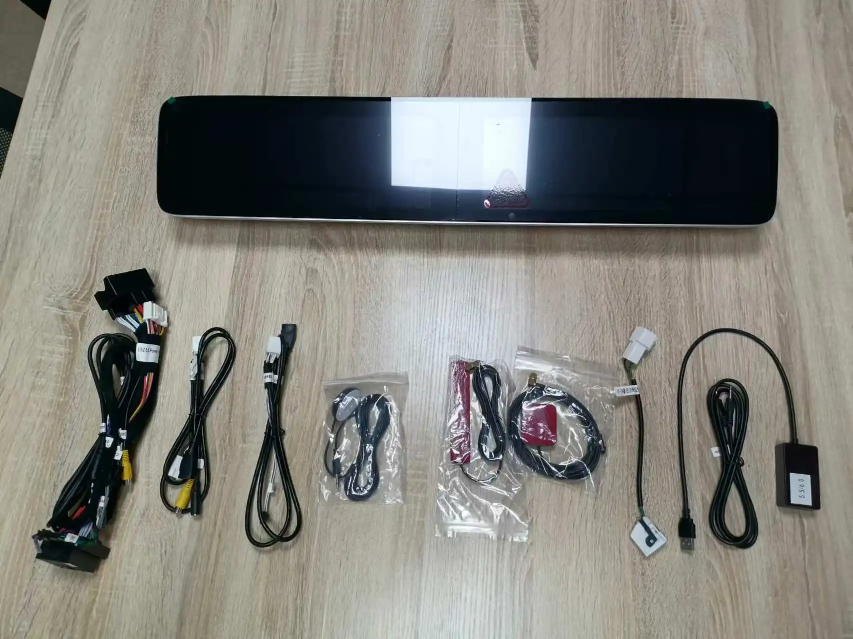 Android 13 LCD-Armaturenbrett + Carplay Navi-Autoradio für Mercedes-Benz E-Klasse 2017 2018 2019, Dual-Screen-Auto-Multimedia-Kopfgerät Image