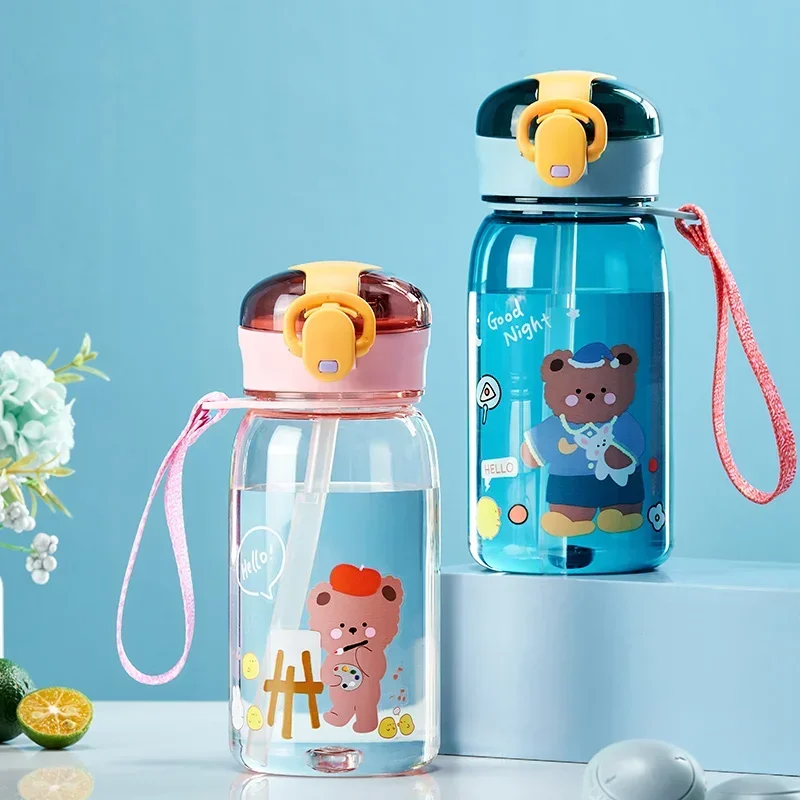 Wasser flasche Stroh becher für Kinder süße Wasser flaschen mit Stroh auslaufs icher Cartoon Wasser becher mit Silikon Stroh Wasser flaschen band Image