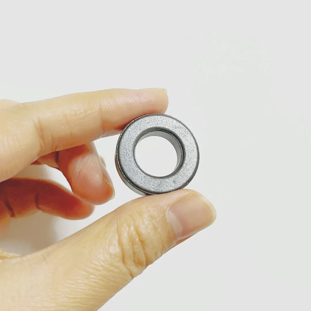 1 Pz 2 Pz 5 Pz 10 Pz FT82-43 Americano RF Ferrite Anello Magnetico FT-82-43 Dimensioni 21*13.2*6.35mm Permeabilità Magnetica 850