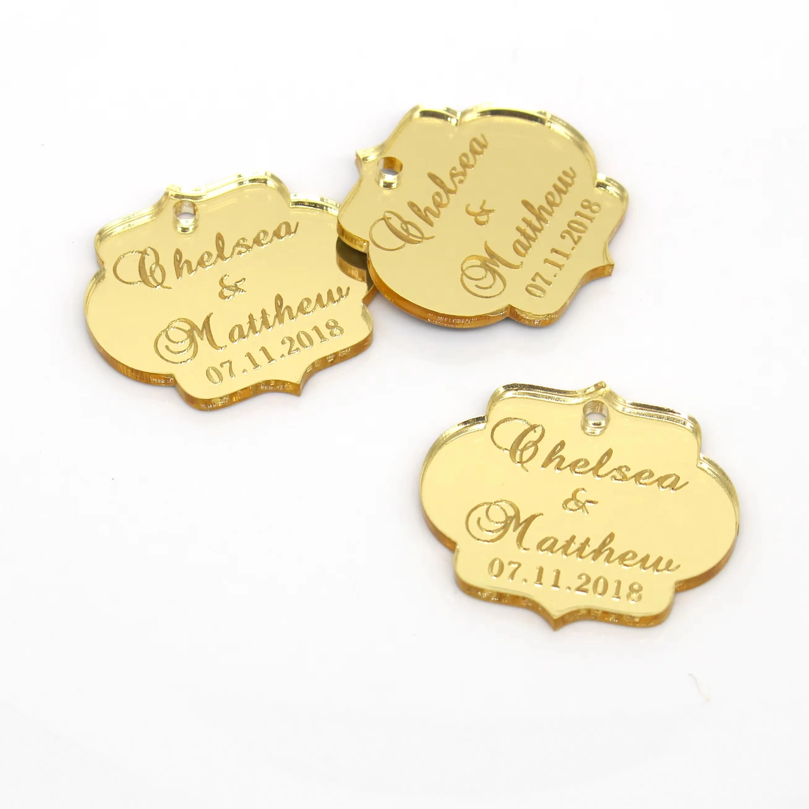 20 Stück personalisierte gravierte Goldspiegel Acryl Hochzeit Namensschild Flaschenetikett individuelle Party Babyparty Boutique Box Dekoration Image