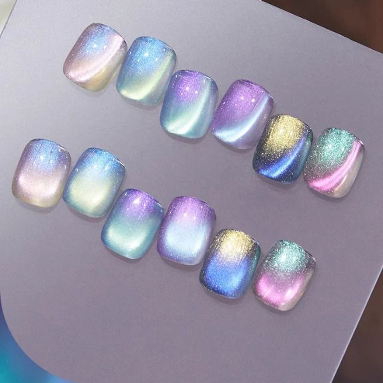 ZH 1–6 Stück 12 ml blau lila zweifarbige Aurora at Eye Gel-Nagelnägel 2025, neue Press-on-Glasperlen, französische Nägel, Phototherapie-Nägel Image